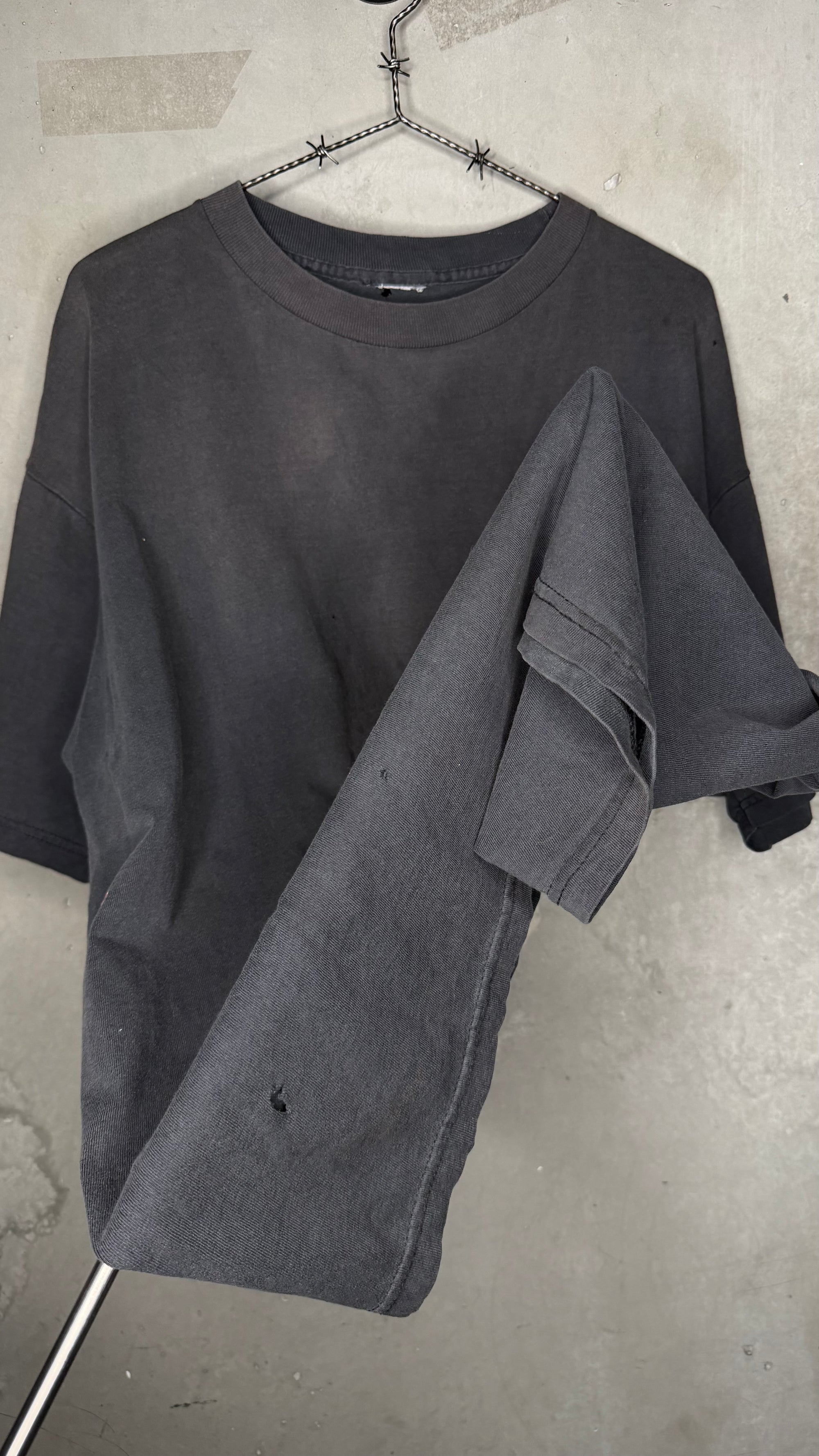 MARLBORO CIGARETTES FADED POCKET TEE | LIZARD BACK HIT
