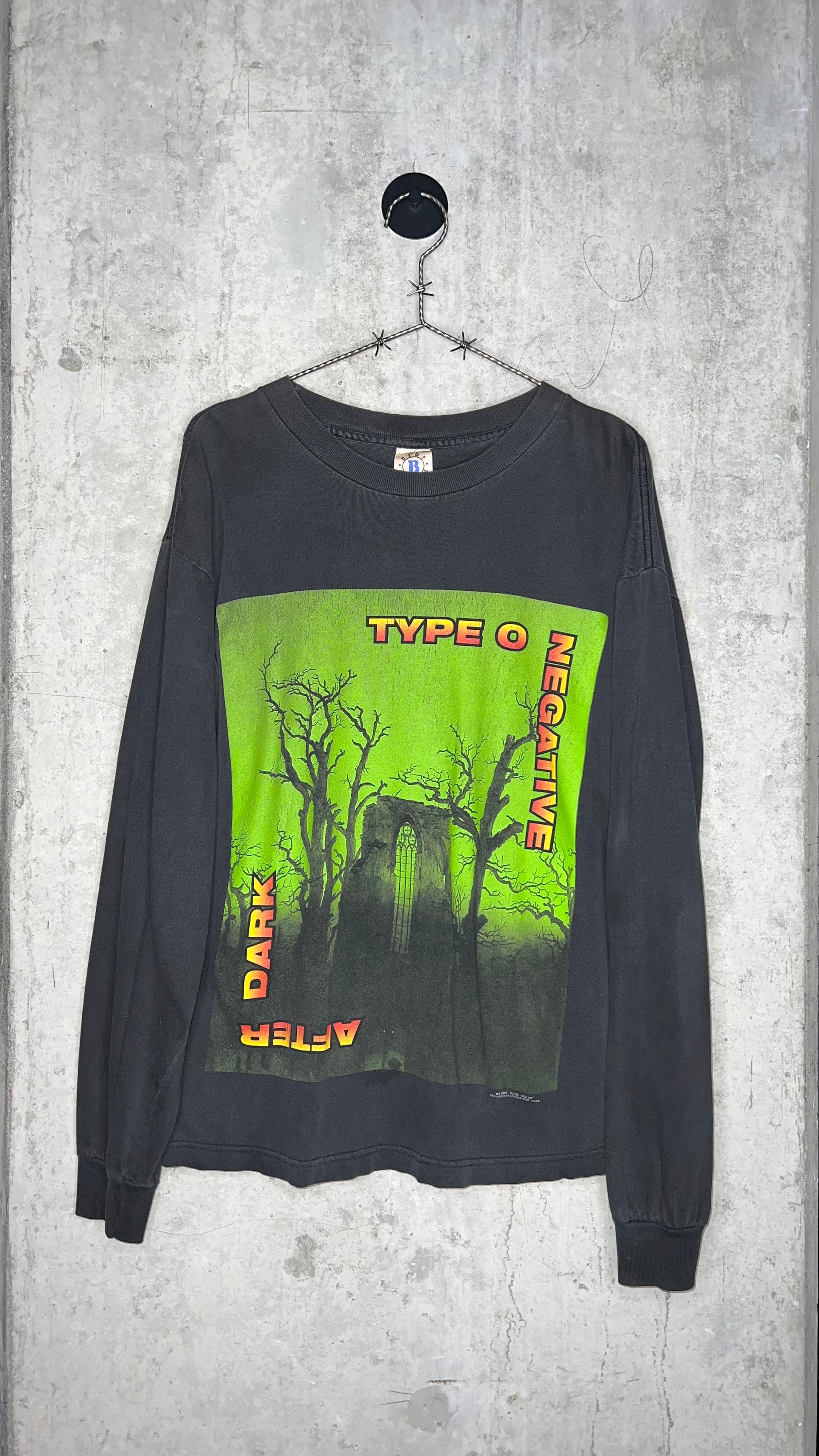 TYPE O NEGATIVE AFTER DARK LONG SLEEVE | AS ABOVE SO BELOW BACK HIT