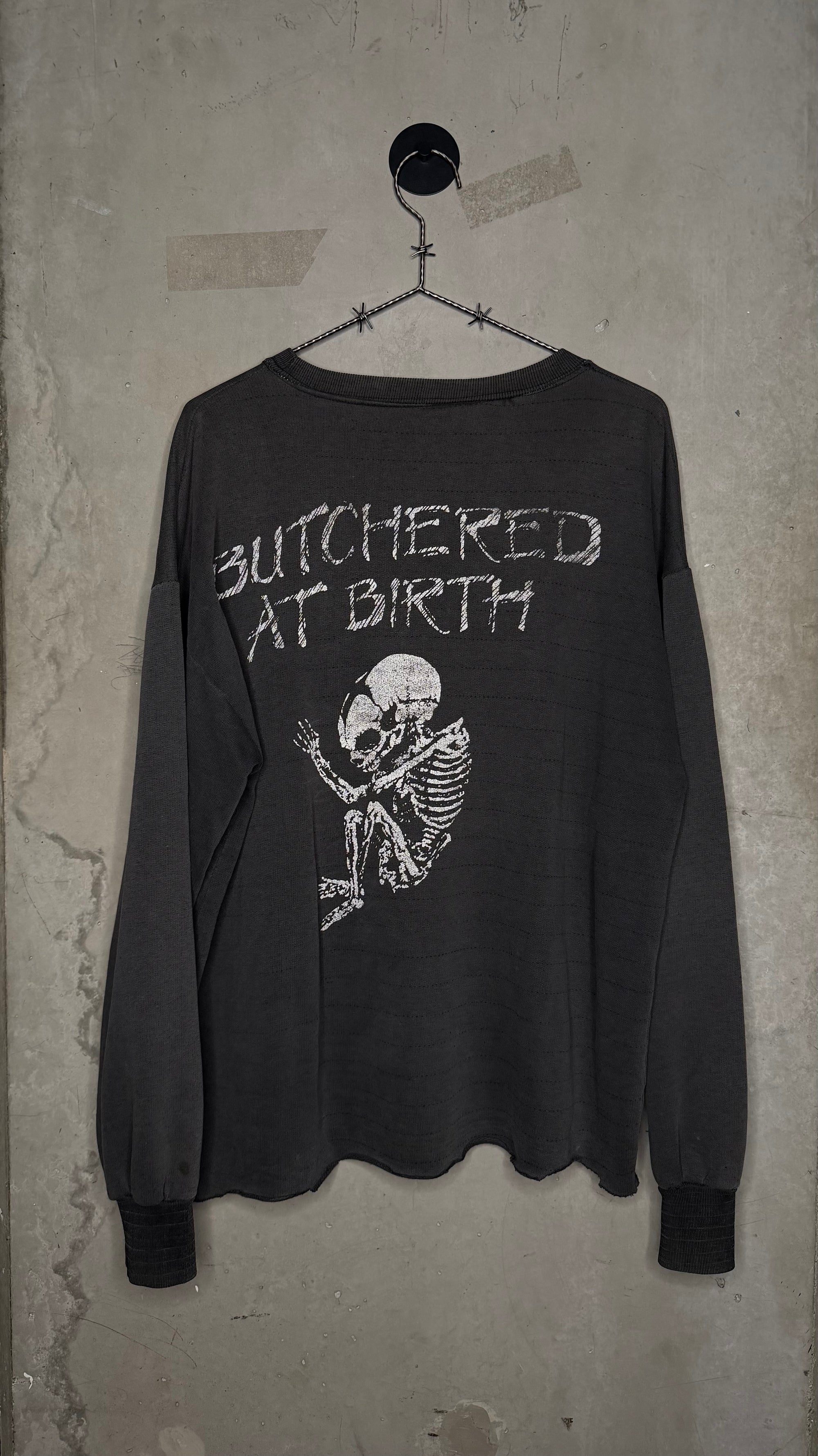 CANNIBAL CORPSE RARE BUTCHERED AT BIRTH CREWNECK FADER