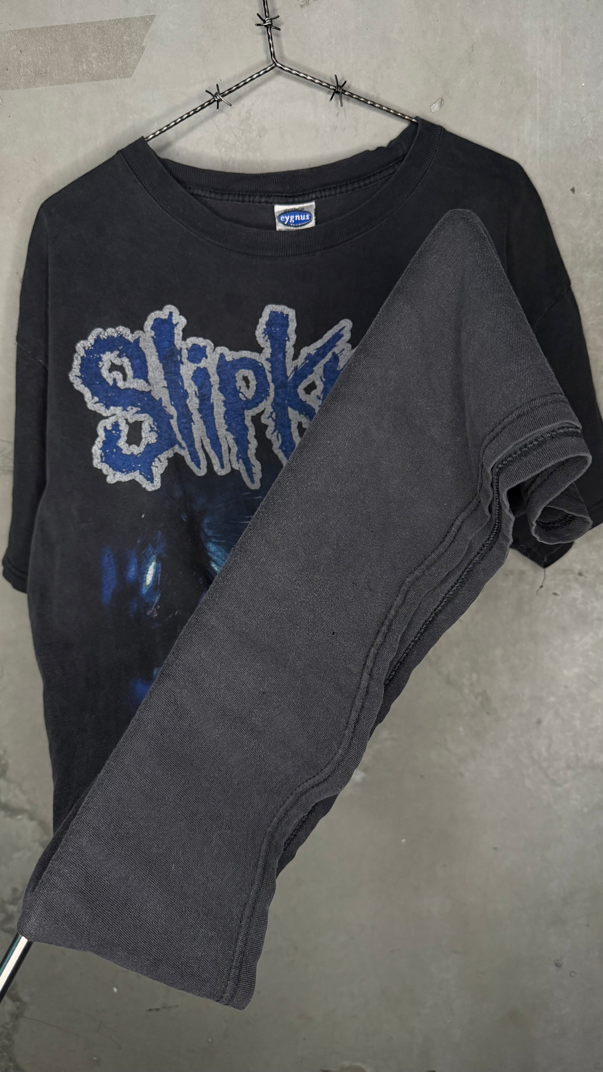 SLIPKNOT IOWA ERA BAND PORTRAIT FADER TEE