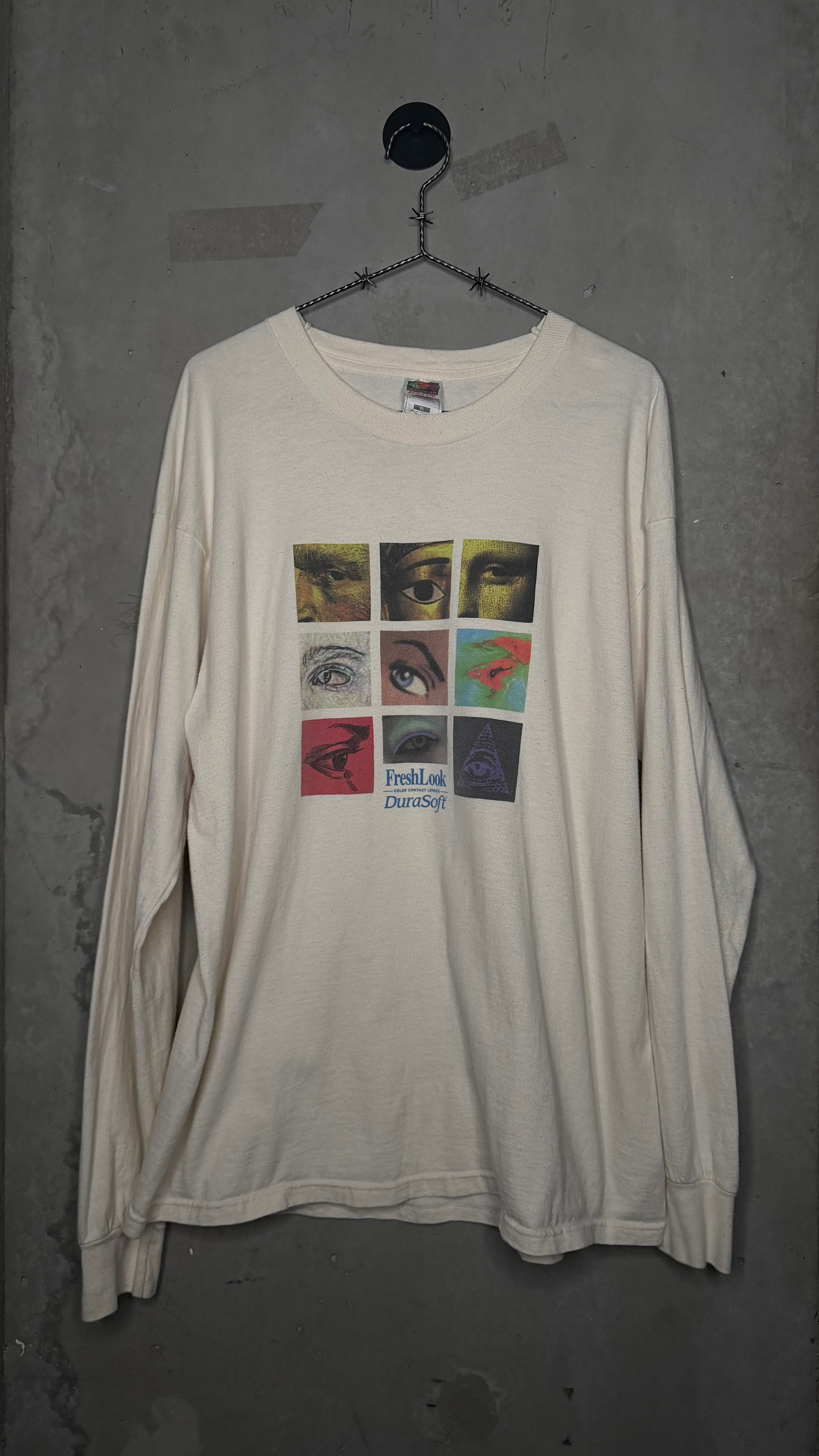 DURASOFT COLOR CONTACTS ‘FAMOUS EYES’ LONGSLEEVE ART TEE