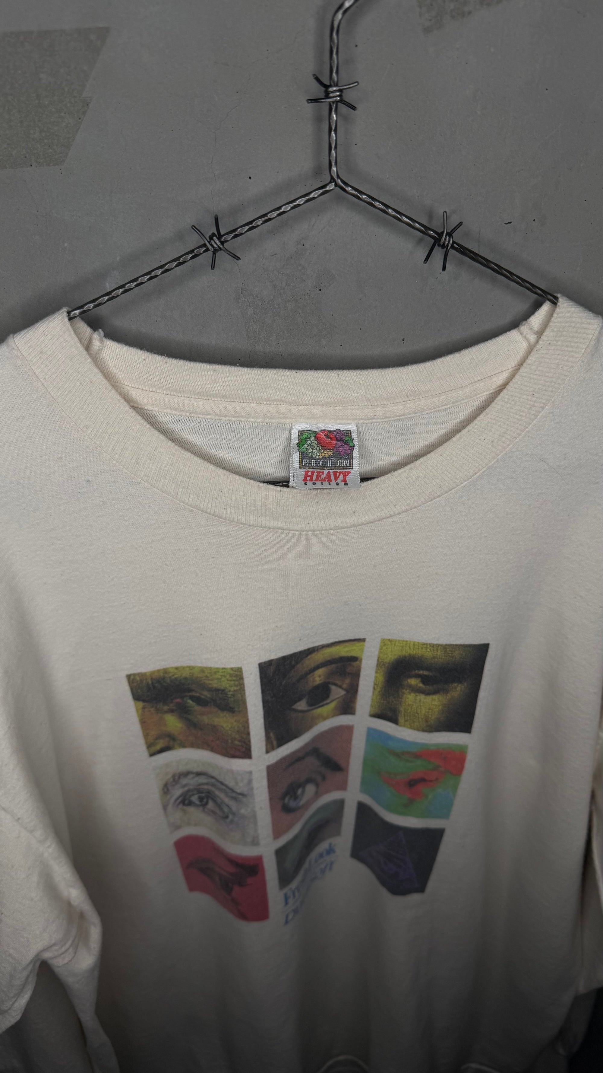 DURASOFT COLOR CONTACTS ‘FAMOUS EYES’ LONGSLEEVE ART TEE