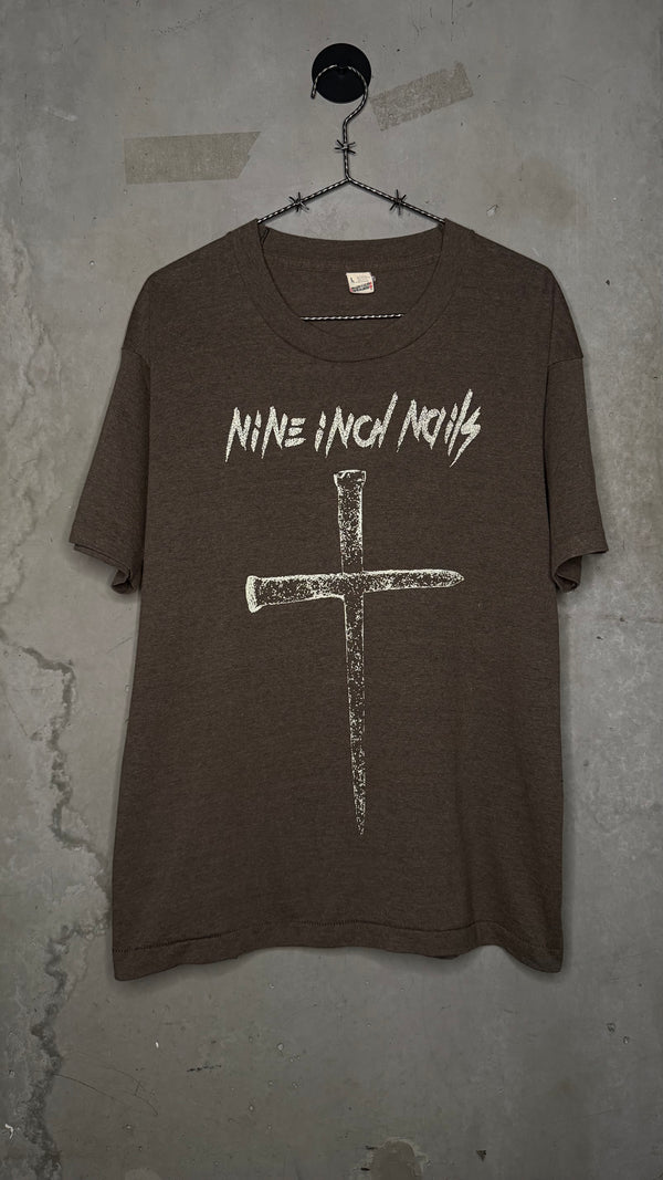 NINE INCH NAILS PRETTY HATE MACHINE ERA BOOTLEG TEE | NIN CROSS OF NAILS