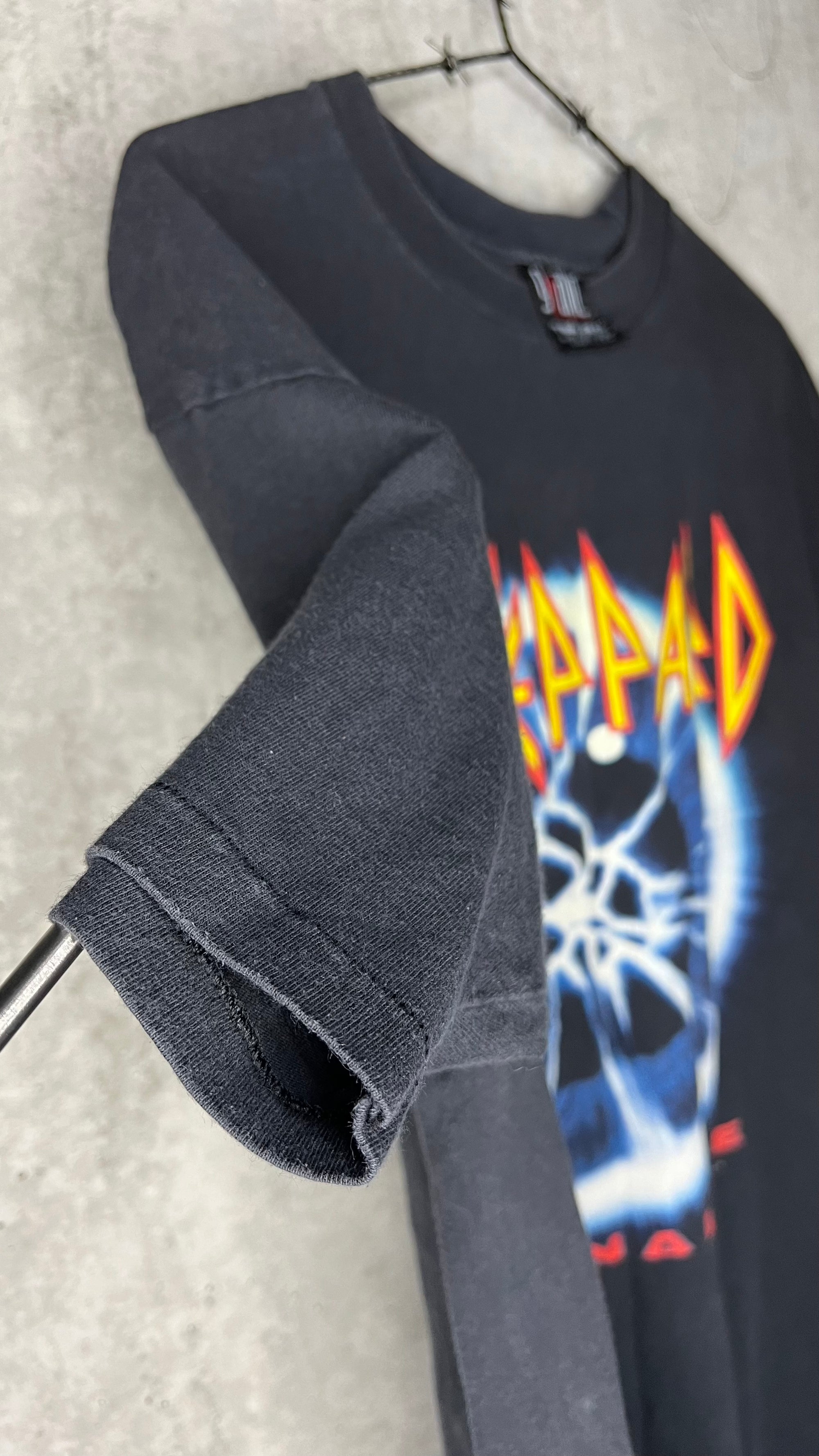 DEF LEPPARD ADRENALIZE | 7 DAY WEEKEND TOUR TEE