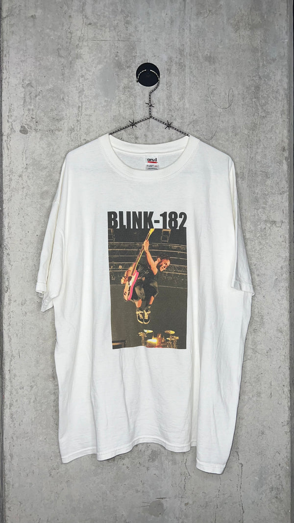 BLINK-182 MARK HOPPUS MEGA JUMP CONCERT TEE