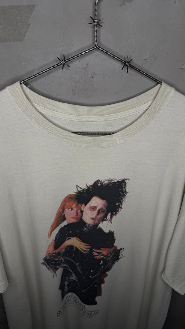 EDWARD SCISSORHANDS ‘EDWARD & KIM’S EMBRACE’ TEE | TIM BURTON | JOHNNY DEPP & WINONA RYDER