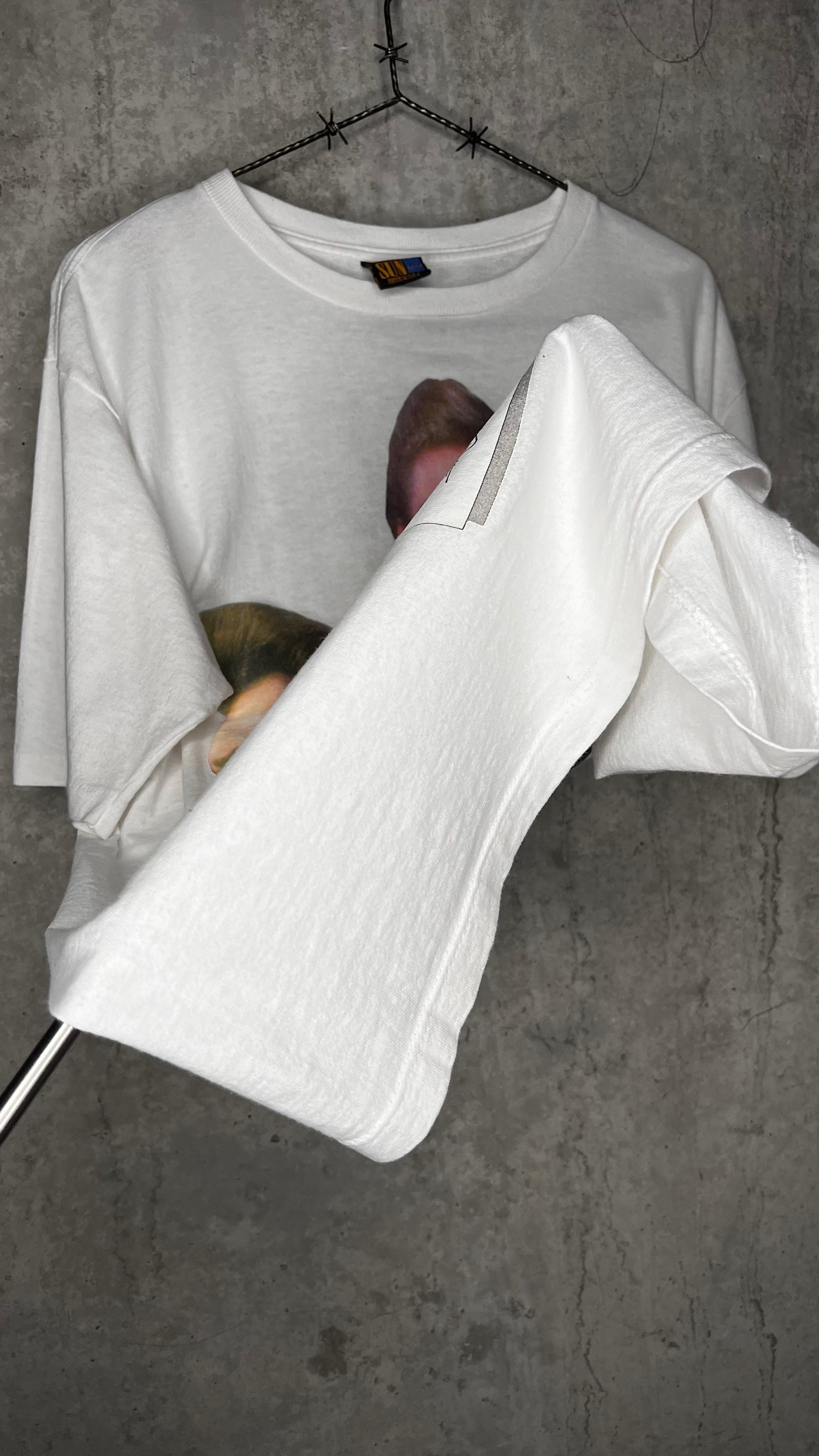 ACE VENTURA WHEN NATURE CALLS TEE | BIG FACE ACE GRAIL | JIM CARREY