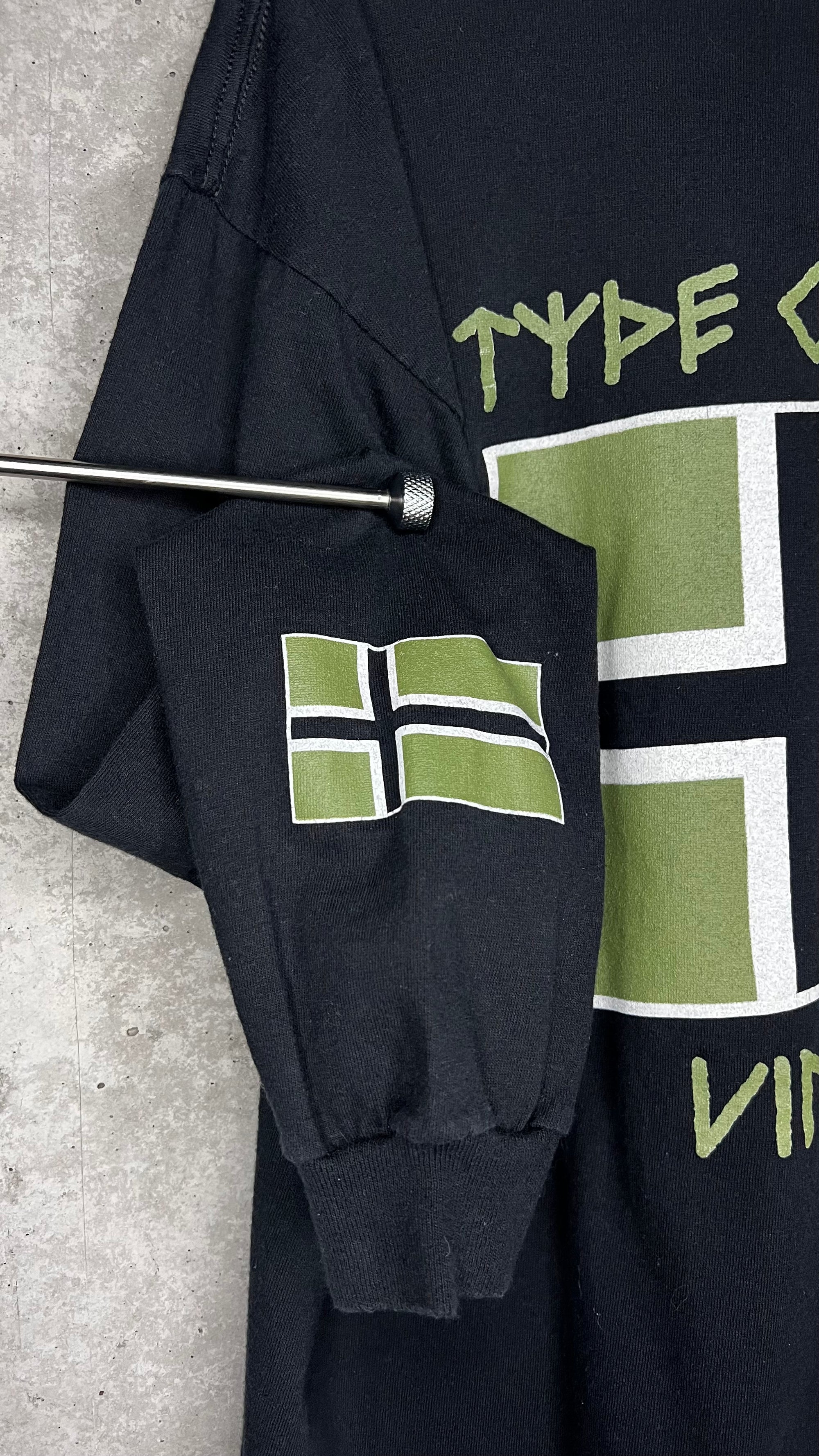 TYPE O NEGATIVE ALL YOU NEED IS BLOOD LONG SLEEVE TEE | VINNLAND FLAG BACK HIT