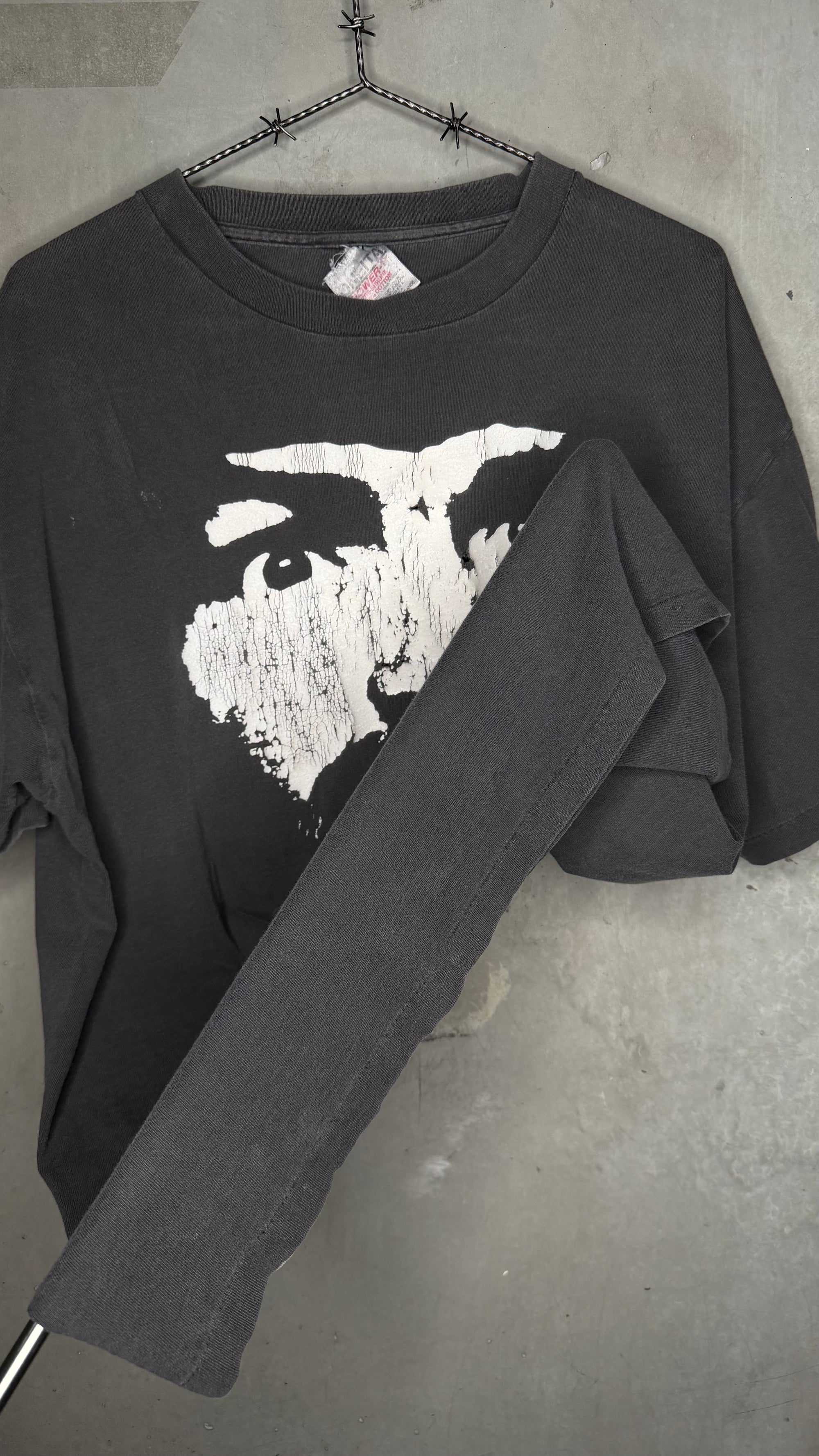 CHARLES MANSON BIG FACE SERIAL KILLER TEE | GLOW IN THE DARK