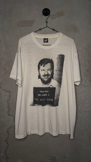 JOHN WAYNE GACY MUG SHOT MUTILATION GRAPHICS TEE