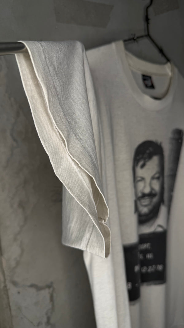 JOHN WAYNE GACY MUG SHOT MUTILATION GRAPHICS TEE