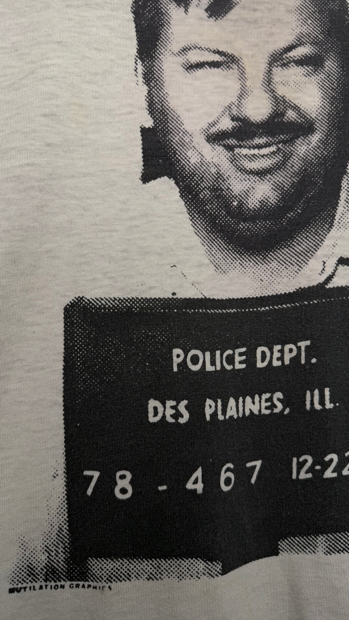 JOHN WAYNE GACY MUG SHOT MUTILATION GRAPHICS TEE