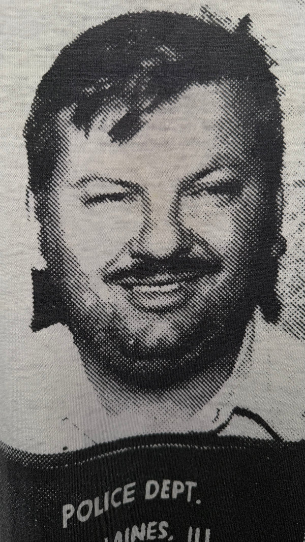 JOHN WAYNE GACY MUG SHOT MUTILATION GRAPHICS TEE