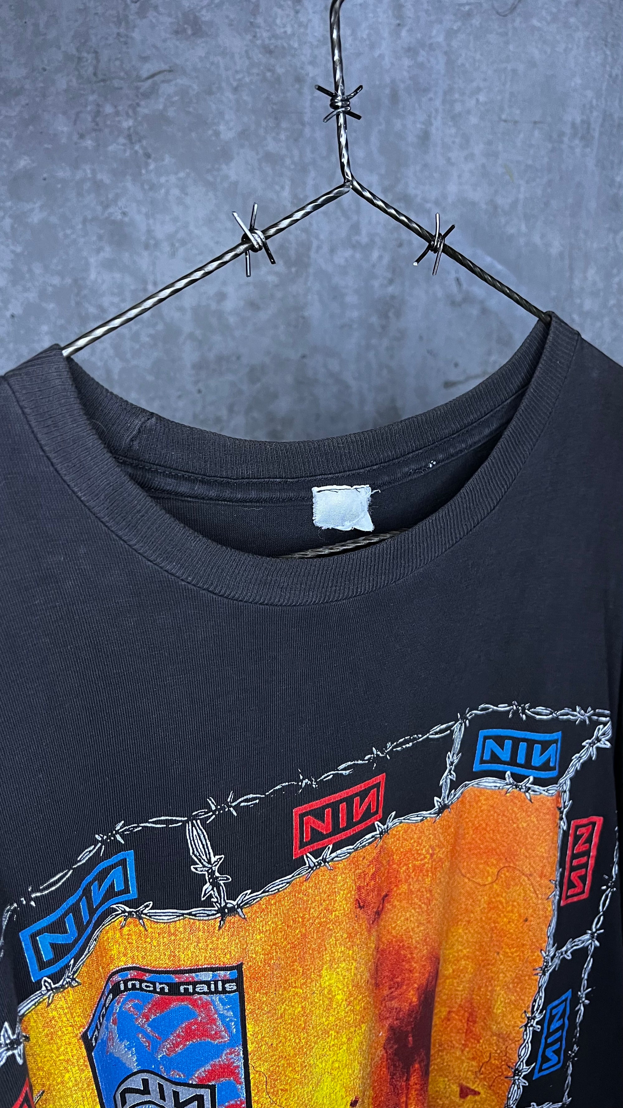 NINE INCH NAILS THE DOWNWARD SPIRAL WORLD TOUR 94’-95’ PARKING LOT TEE BOOTLEG