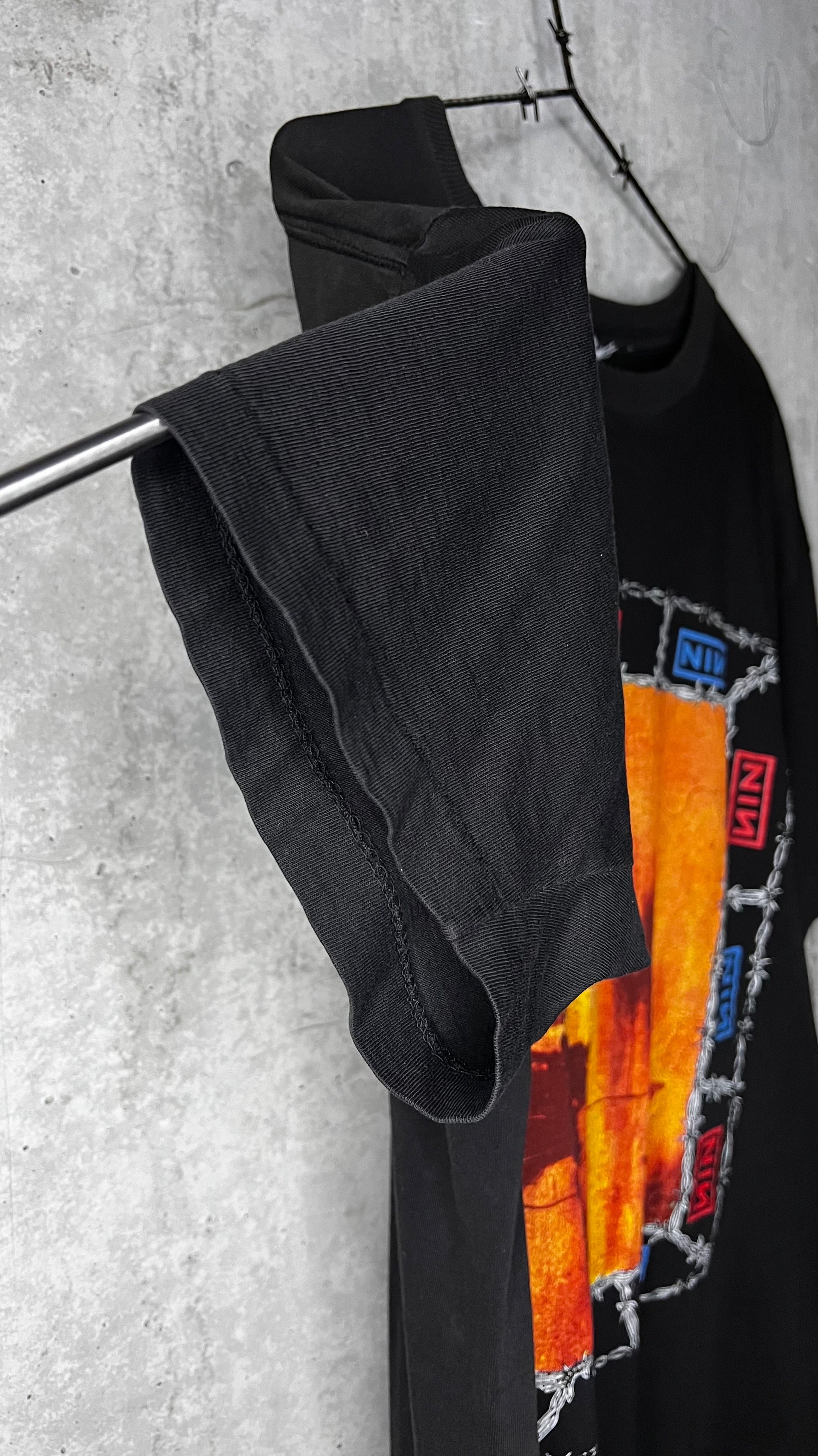 NINE INCH NAILS THE DOWNWARD SPIRAL WORLD TOUR 94’-95’ PARKING LOT TEE BOOTLEG