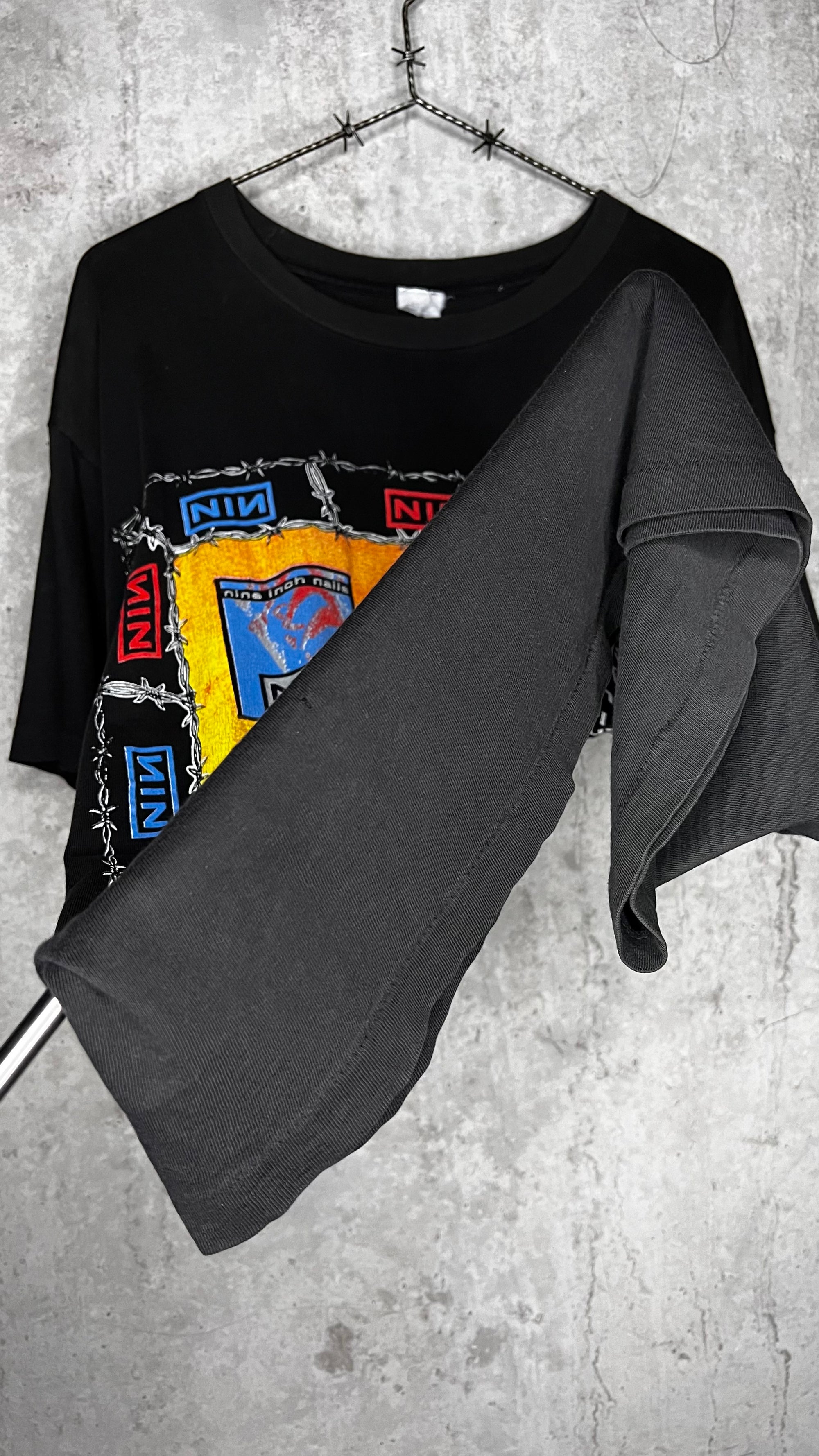 NINE INCH NAILS THE DOWNWARD SPIRAL WORLD TOUR 94’-95’ PARKING LOT TEE BOOTLEG