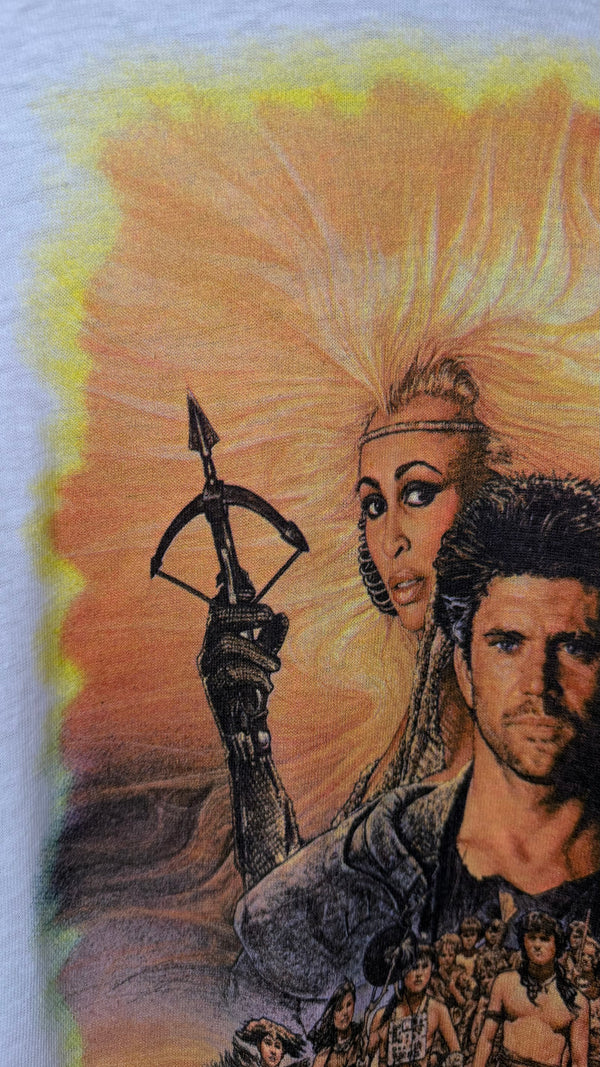 MADMAX BEYOND THUNDERDOME 85’ MOVIE TEE | MEL GIBSON & TINA TURNER
