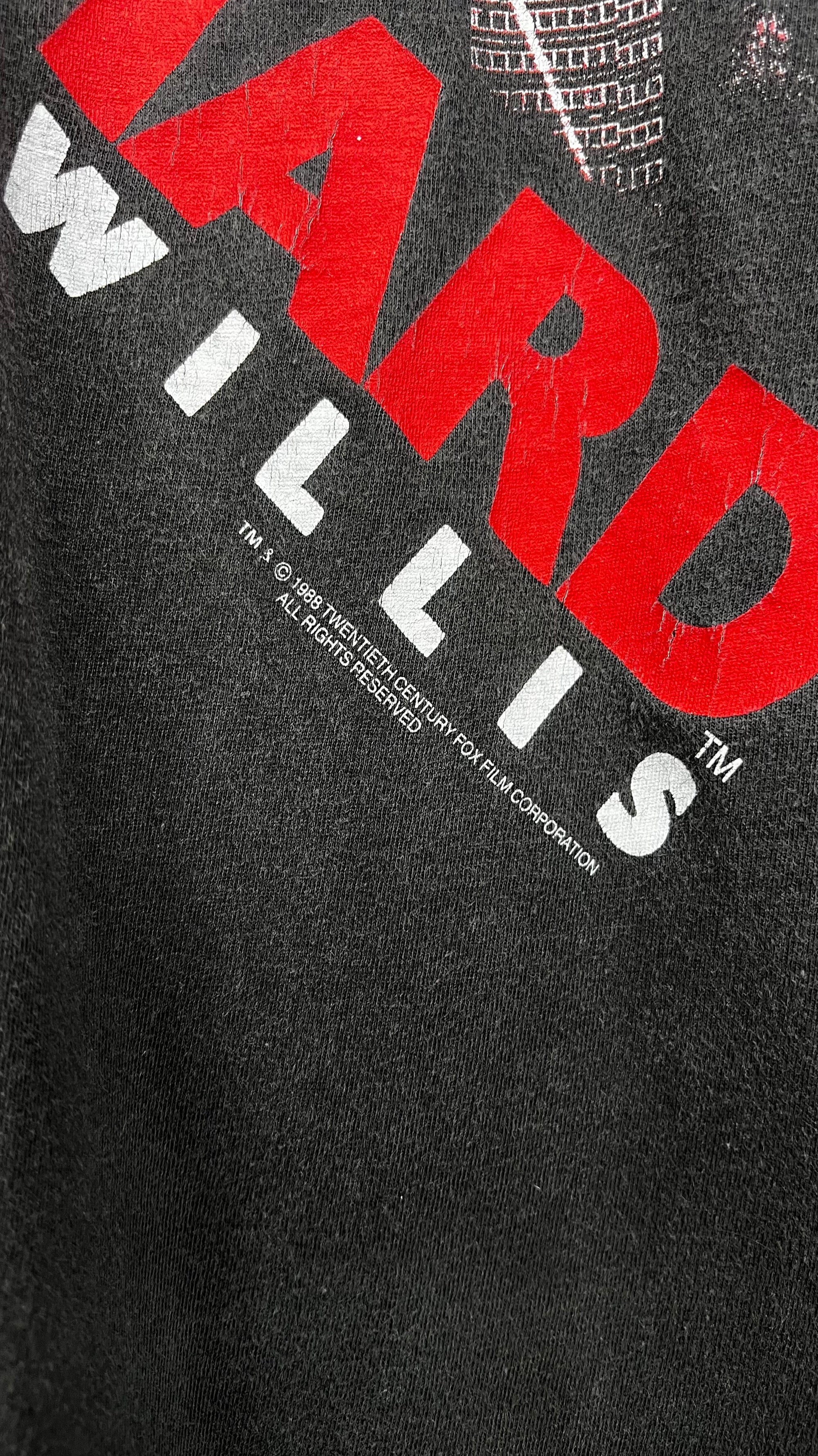 DIE HARD 1 TEE | FLAMING NAKATOMI PLAZA | RARE BRUCE WILLIS GRAIL