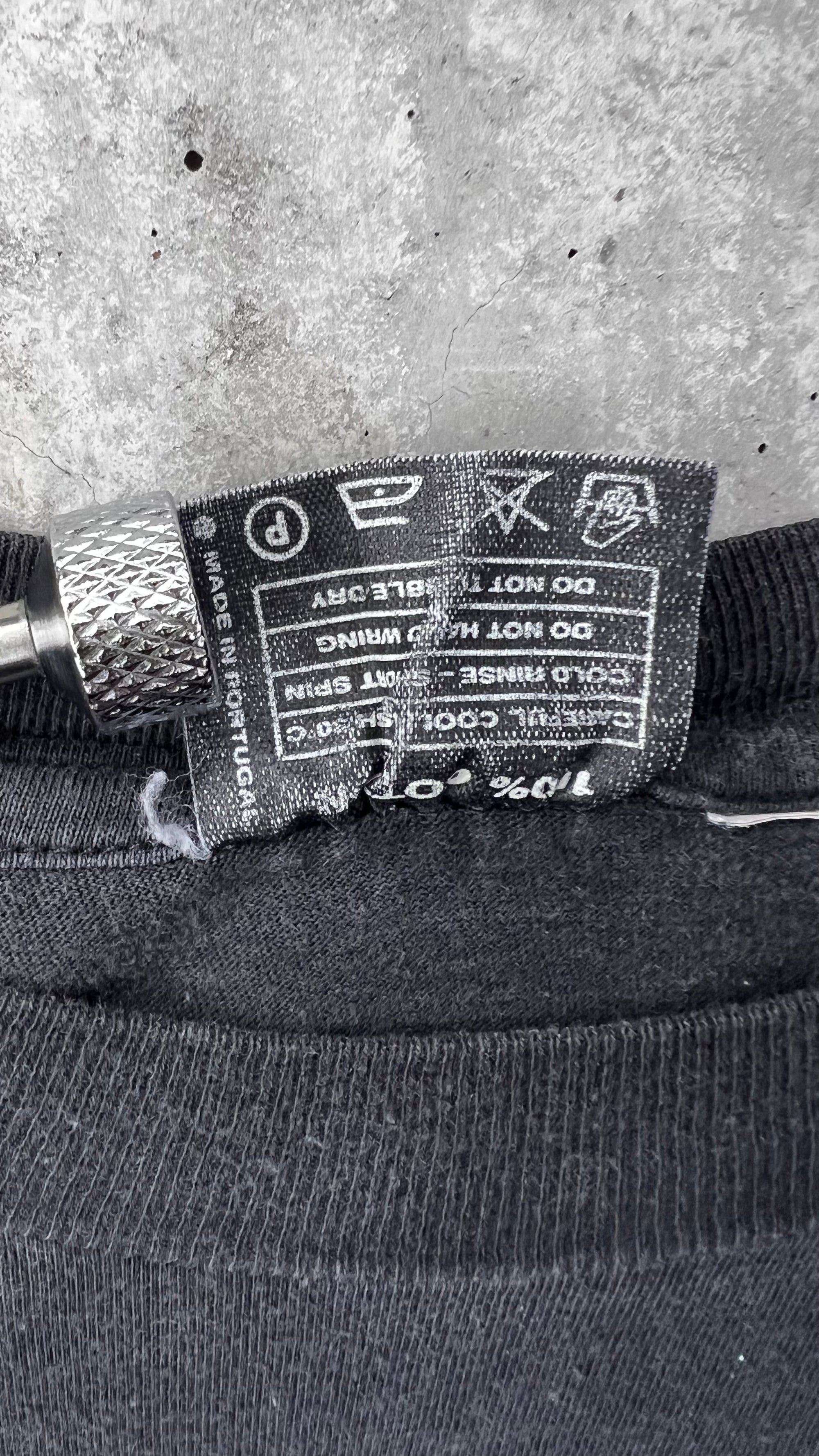 DIE HARD 1 TEE | FLAMING NAKATOMI PLAZA | RARE BRUCE WILLIS GRAIL