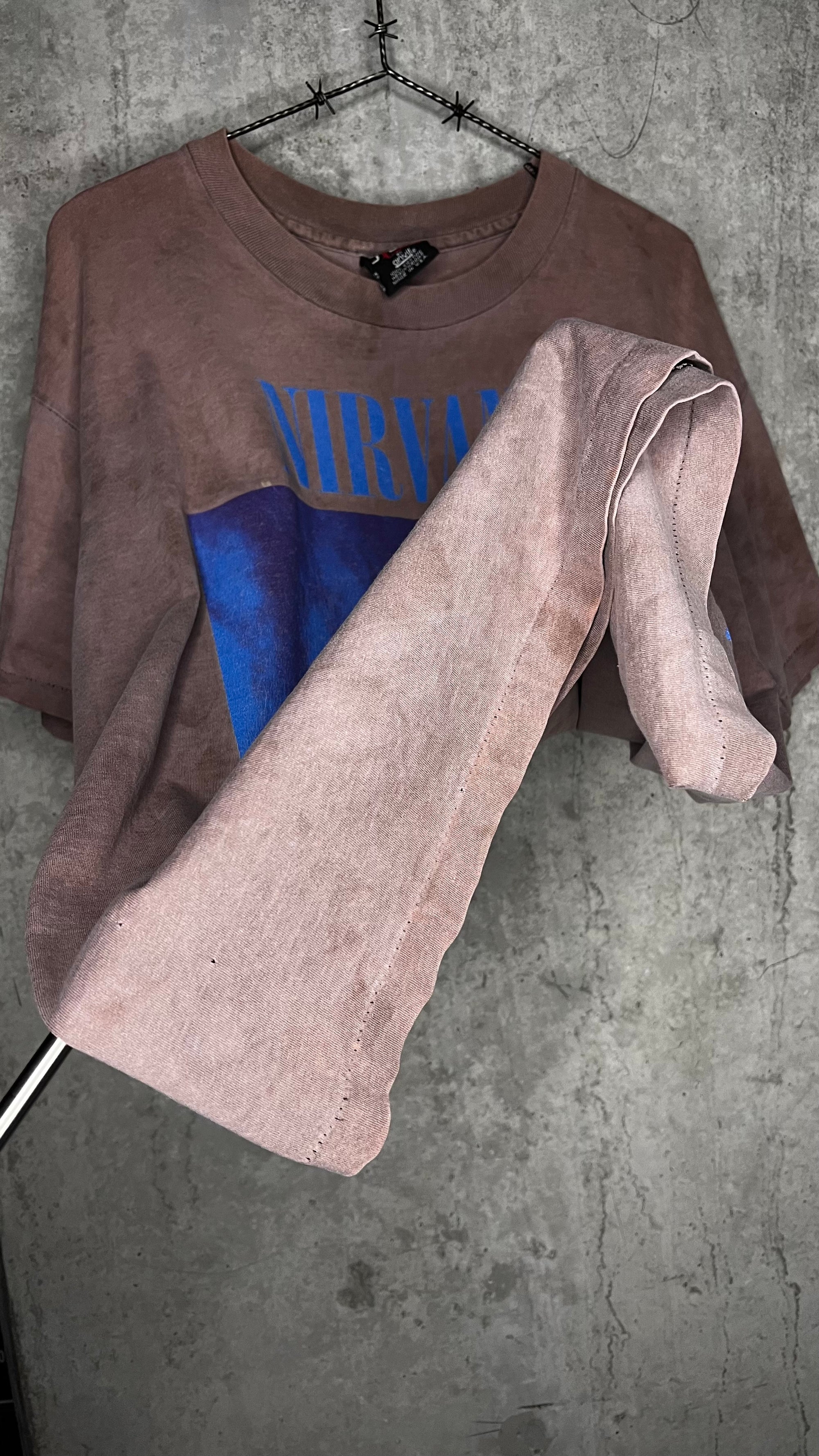 NIRVANA SLIVER TEE | BLEACHED FADER