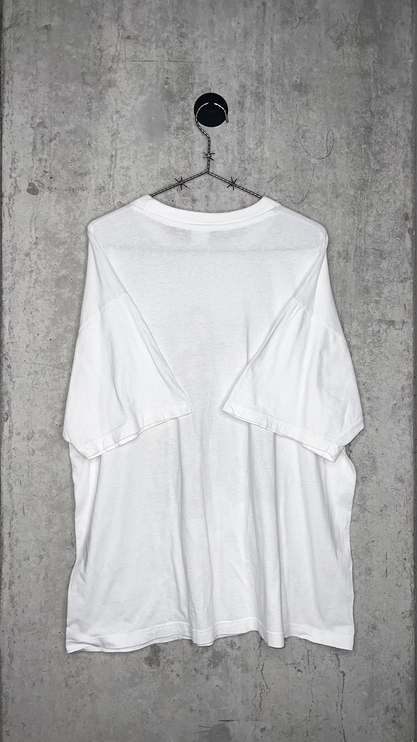 GOLDENEYE MOVIE GRAIL TEE | JAMES BOND | PIERCE BROSNAN | BOND, XENIA & NATALYA