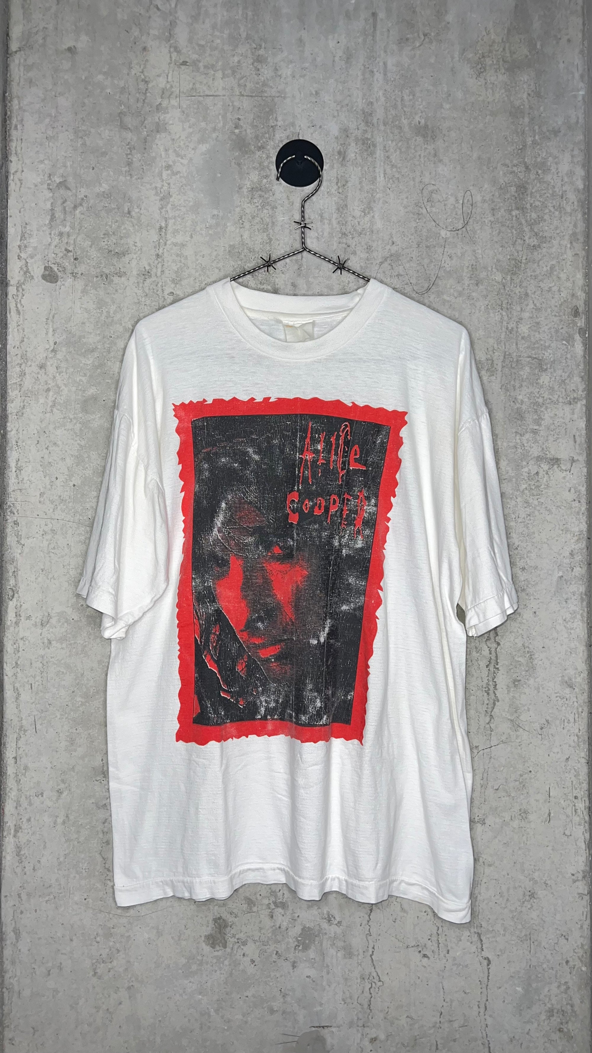 ALICE COOPER AND SCORPIONS PARKING LOT TEE