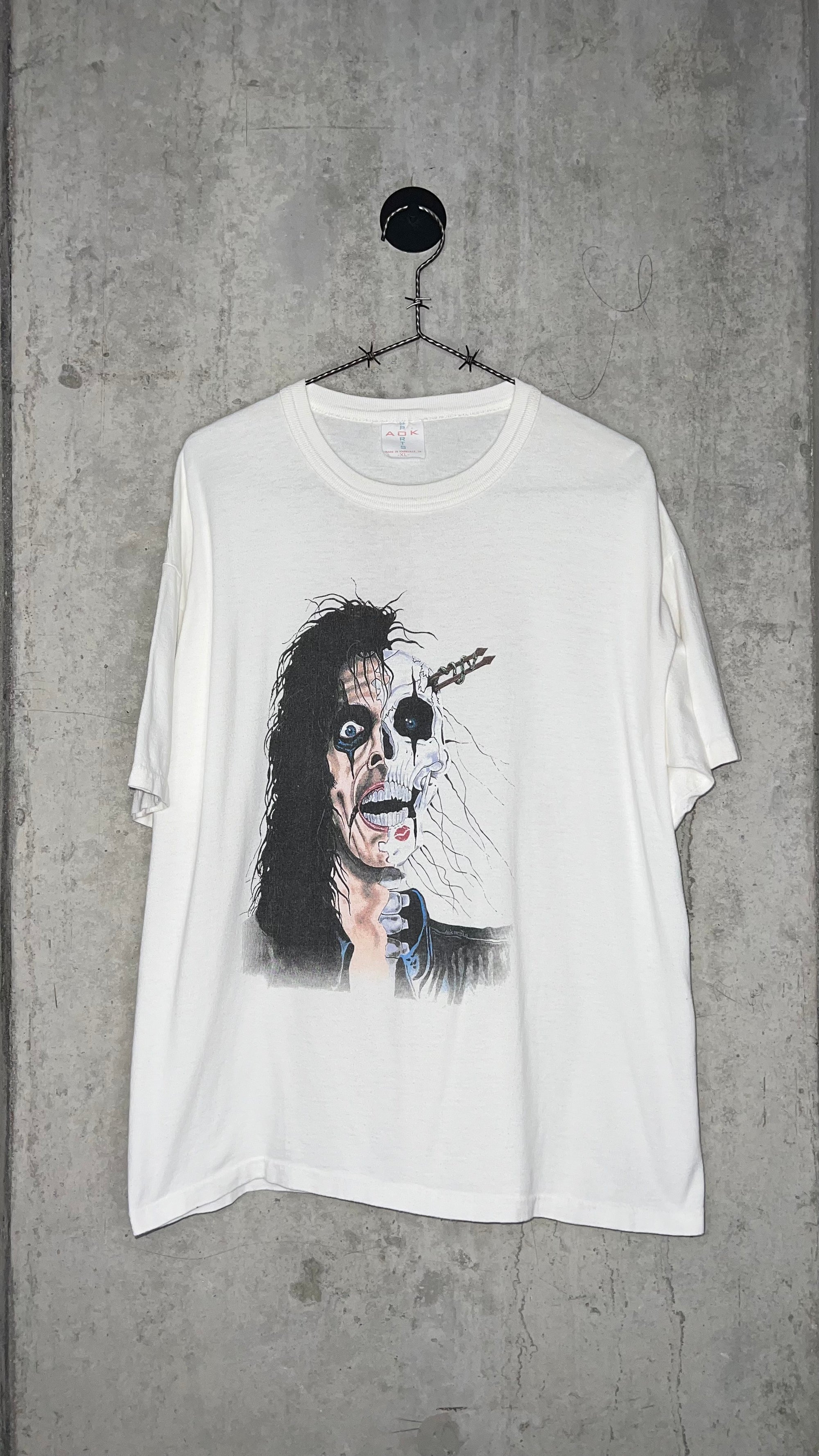 ALICE COOPER KNIFEHEAD GRAIL LOT TEE