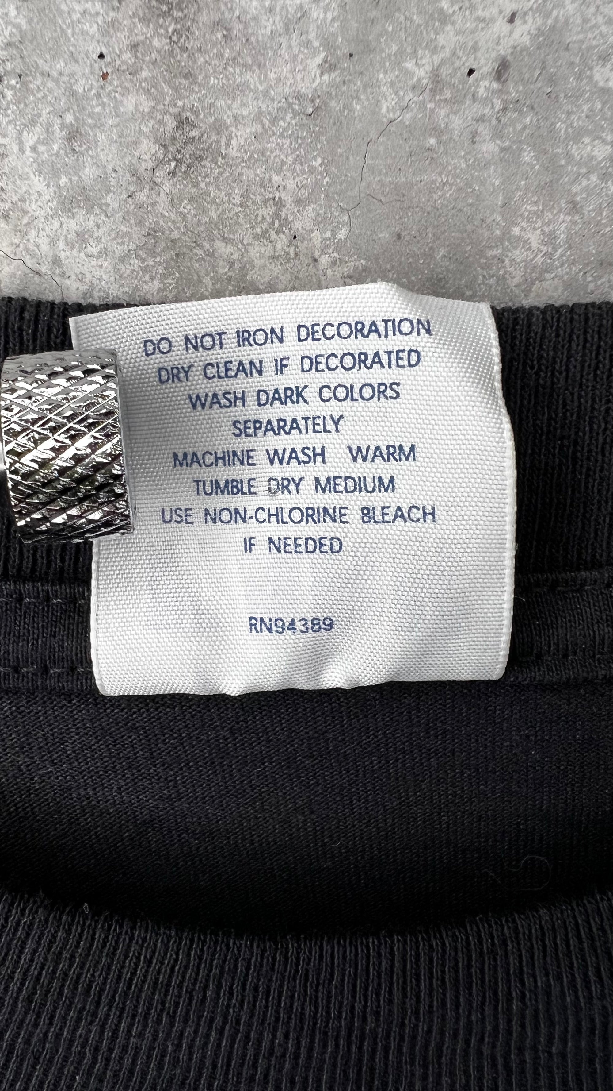 THE WEDDING SINGER POSTER PRINT MOVIE TEE | ADAM SANDLER & DREW BARRYMORE