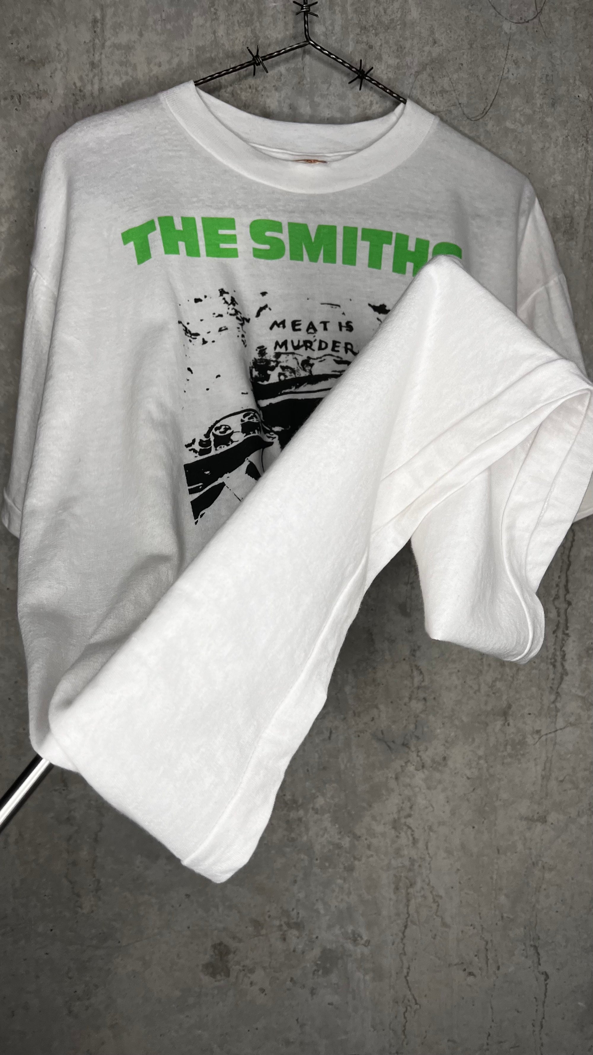 THE SMITHS 80’S MEAT IS MURDER ALBUM ART TEE
