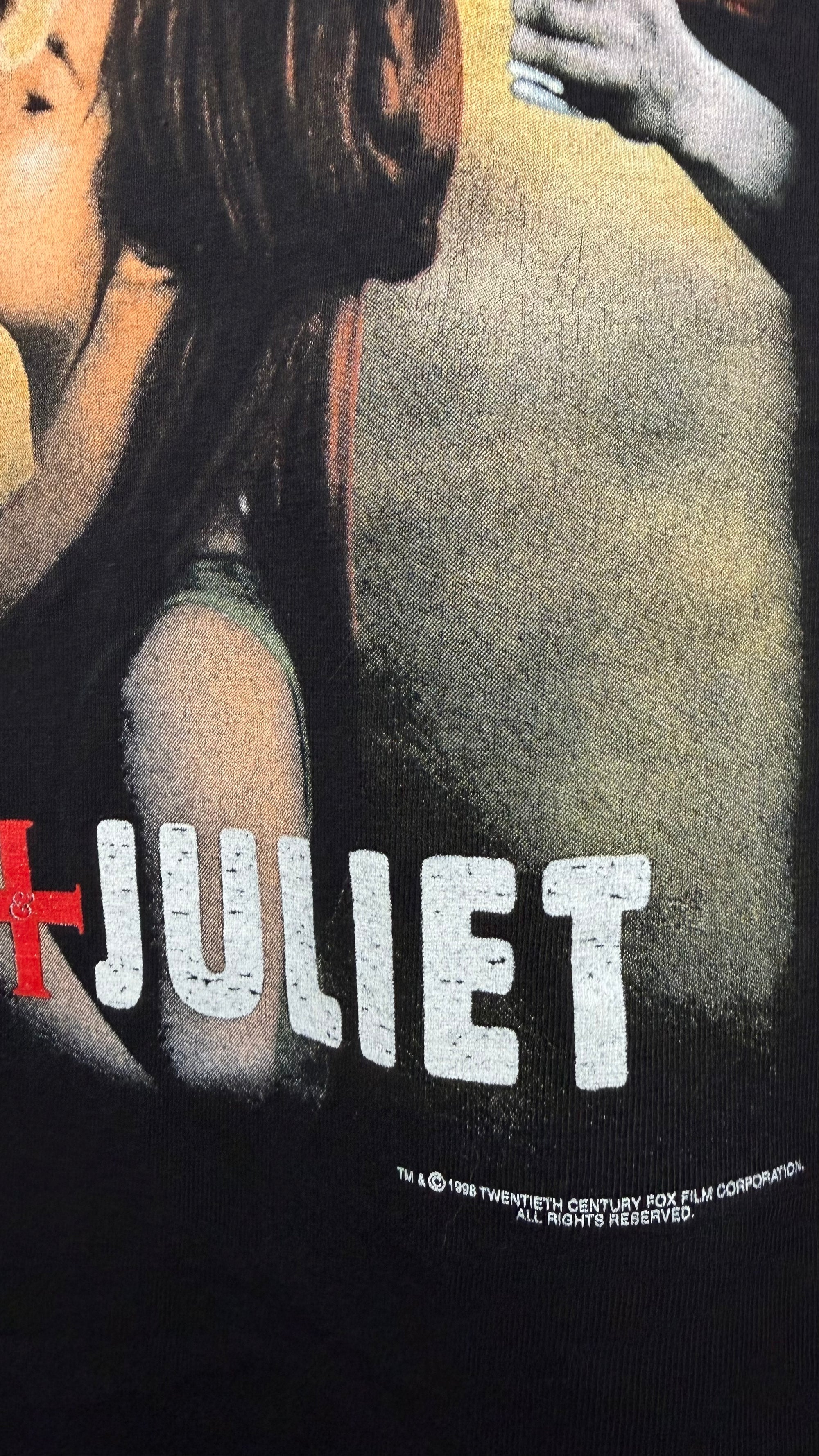 ROMEO + JULIET MOVIE PROMO TEE | LEONARDO DICAPRIO & CLAIRE DANES | JOHN LEGUIZAMO