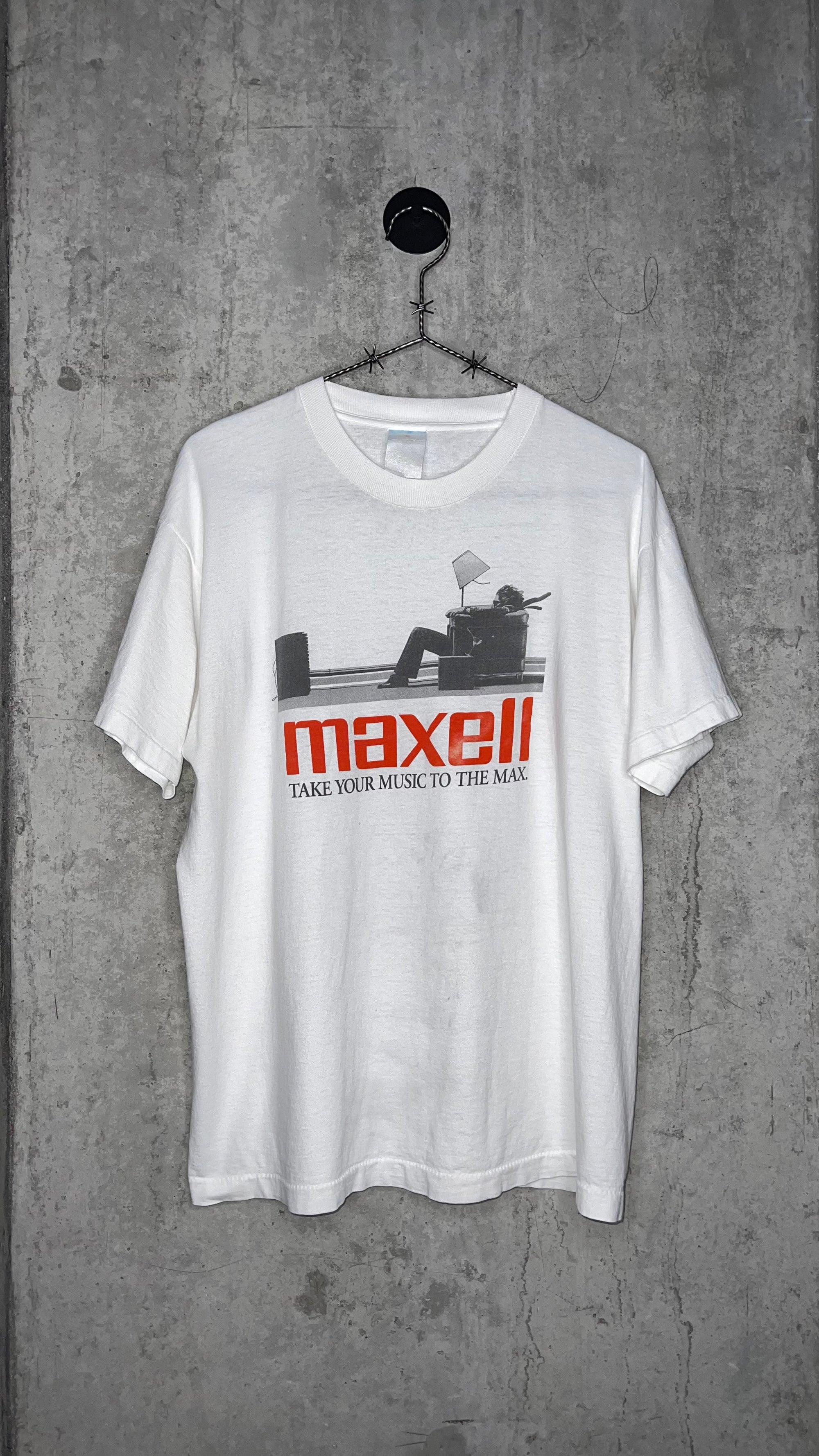 MAXELL AUDIO TEE | TAKE YOUR MUSIC TO THE MAX