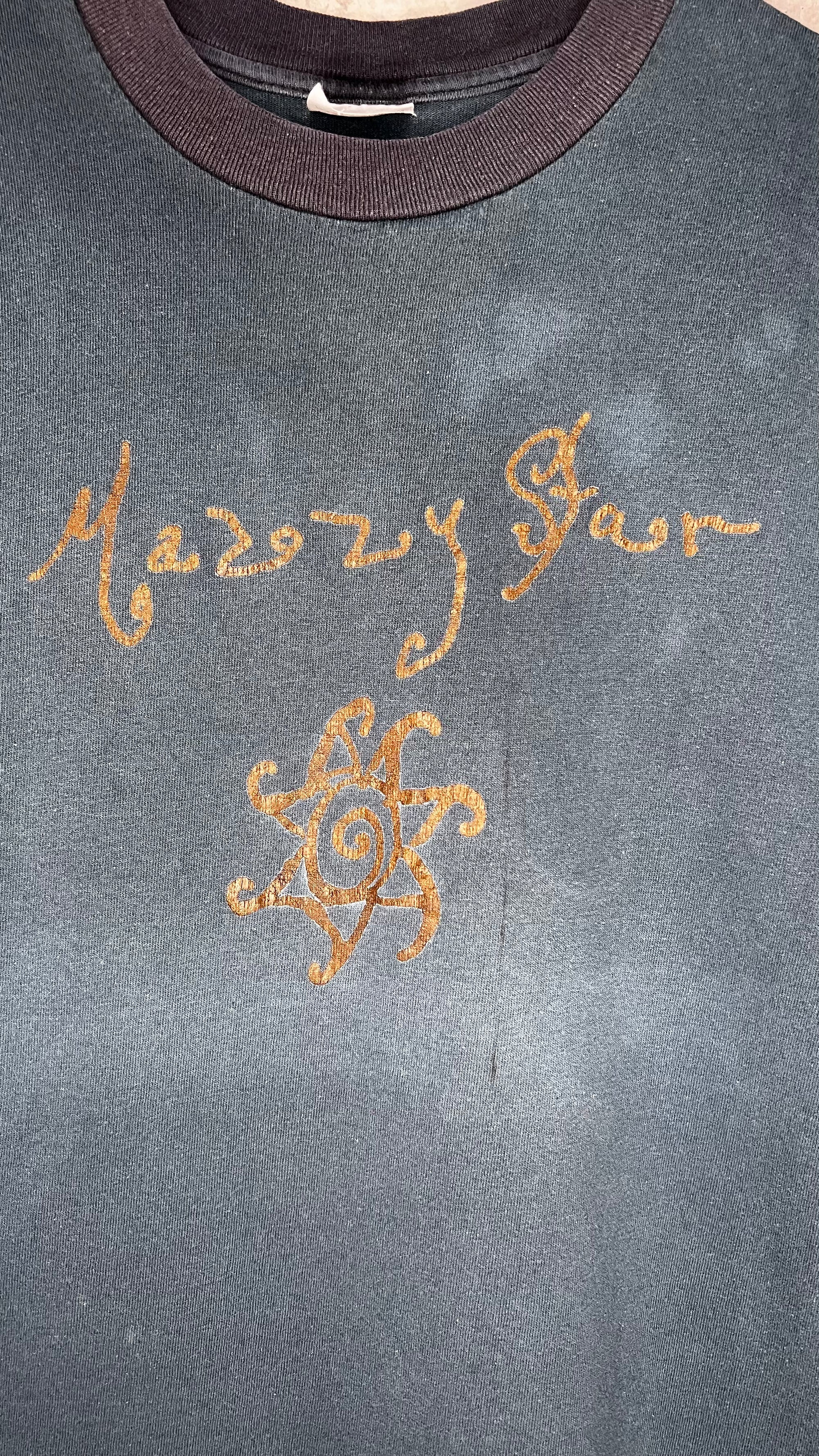 MAZZY STAR SUPER FADED OUT GOLD GLITTER PRINT TEE