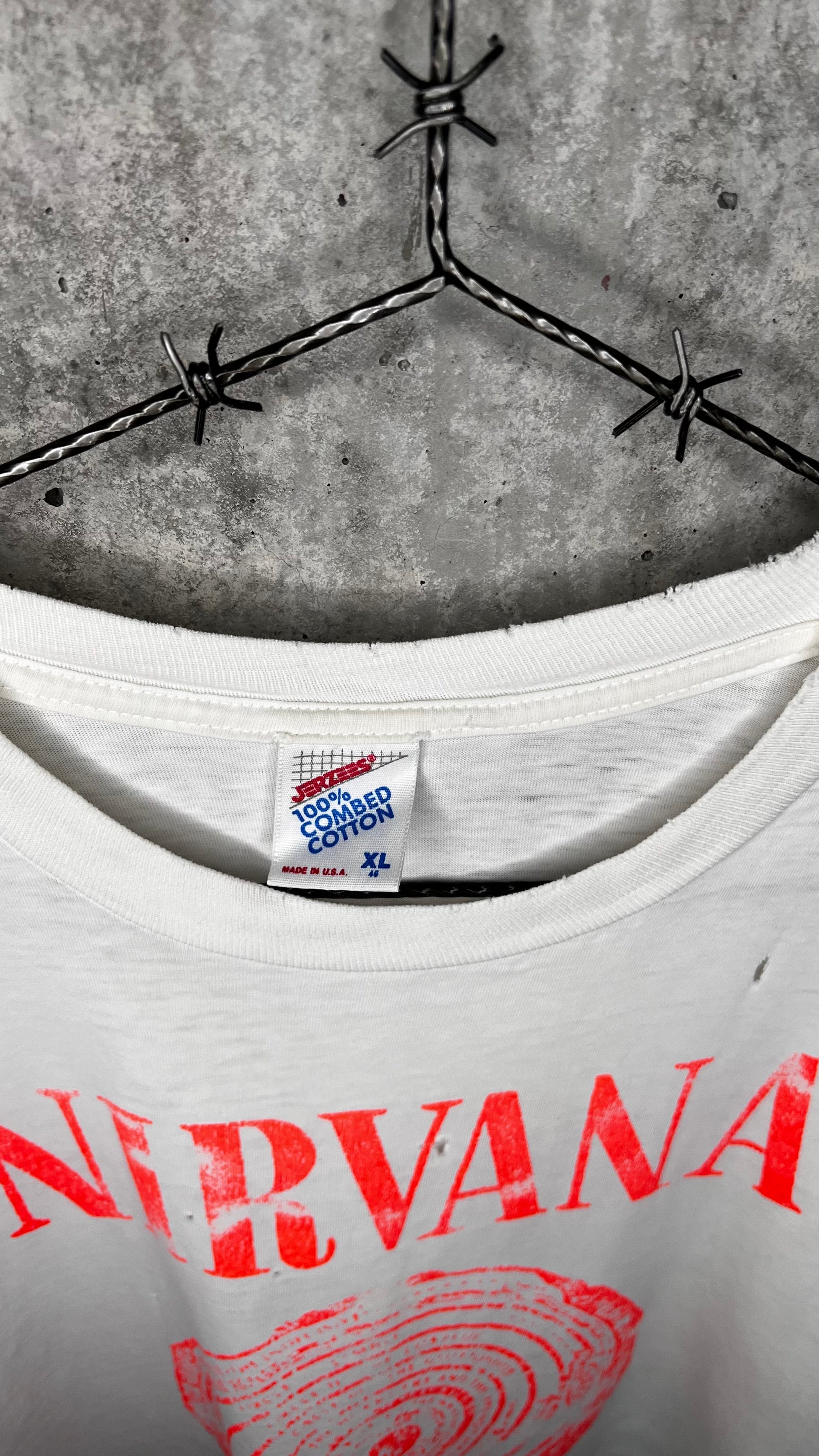 NIRVANA NEON VESTIBULE 89’ TEE | SUB POP BACK HIT