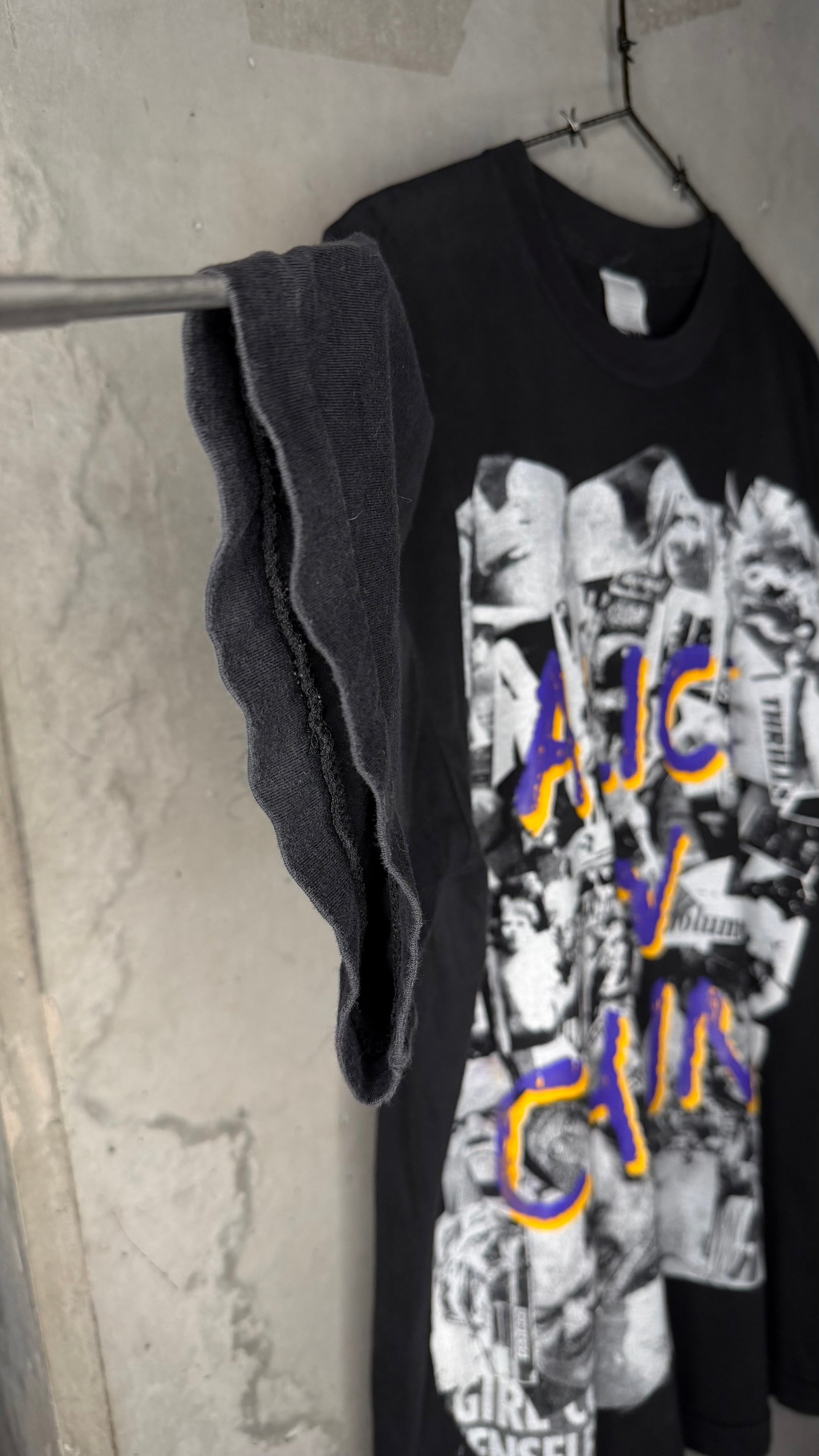ALICE IN CHAINS NEWSPAPER COLLAGE TEE | EURO BOOT