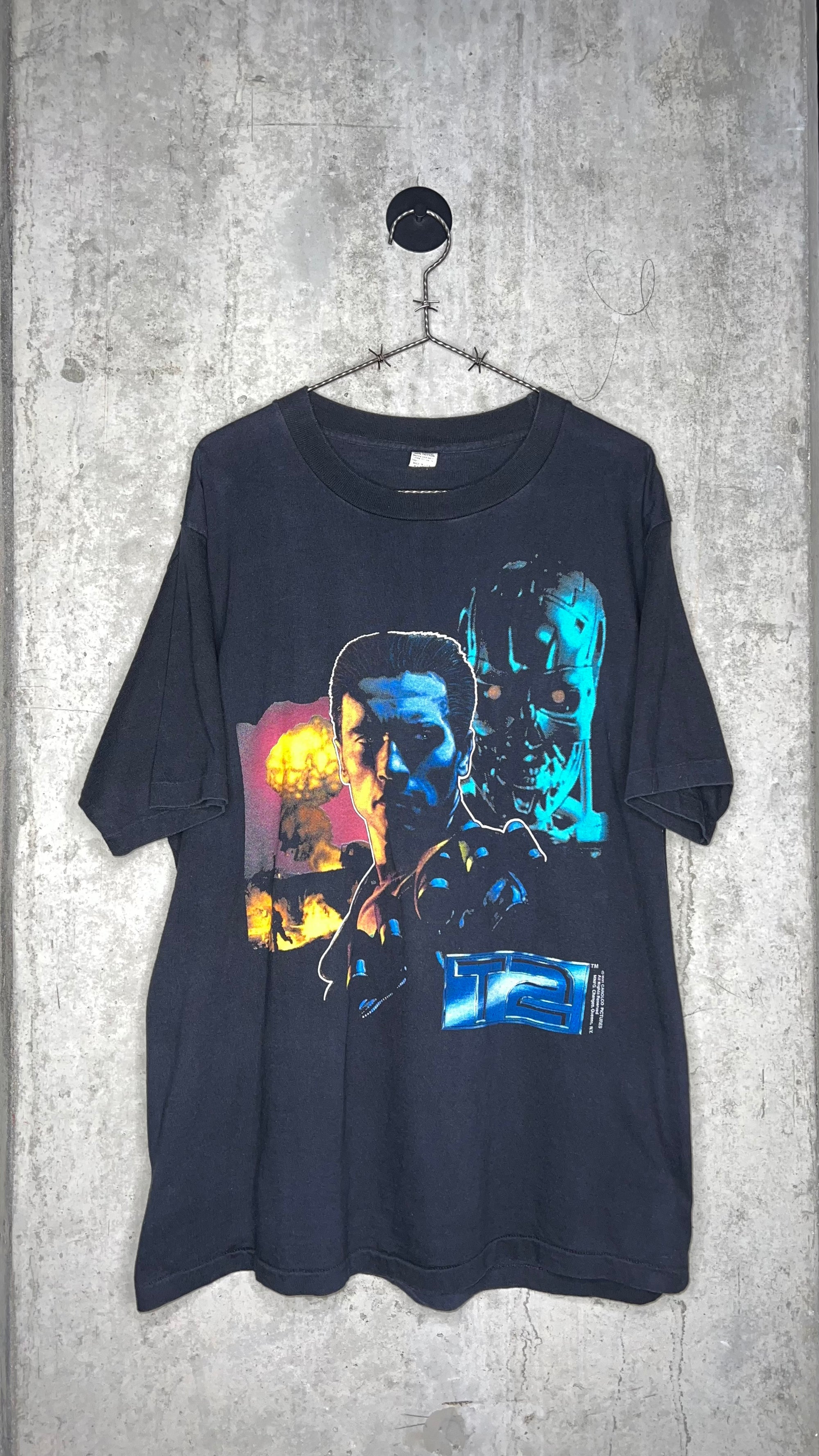 TERMINATOR 2 MOVIE TEE | ARNOLD SCHWARZENEGGER & T-UNIT EXPLOSION FRONT HIT