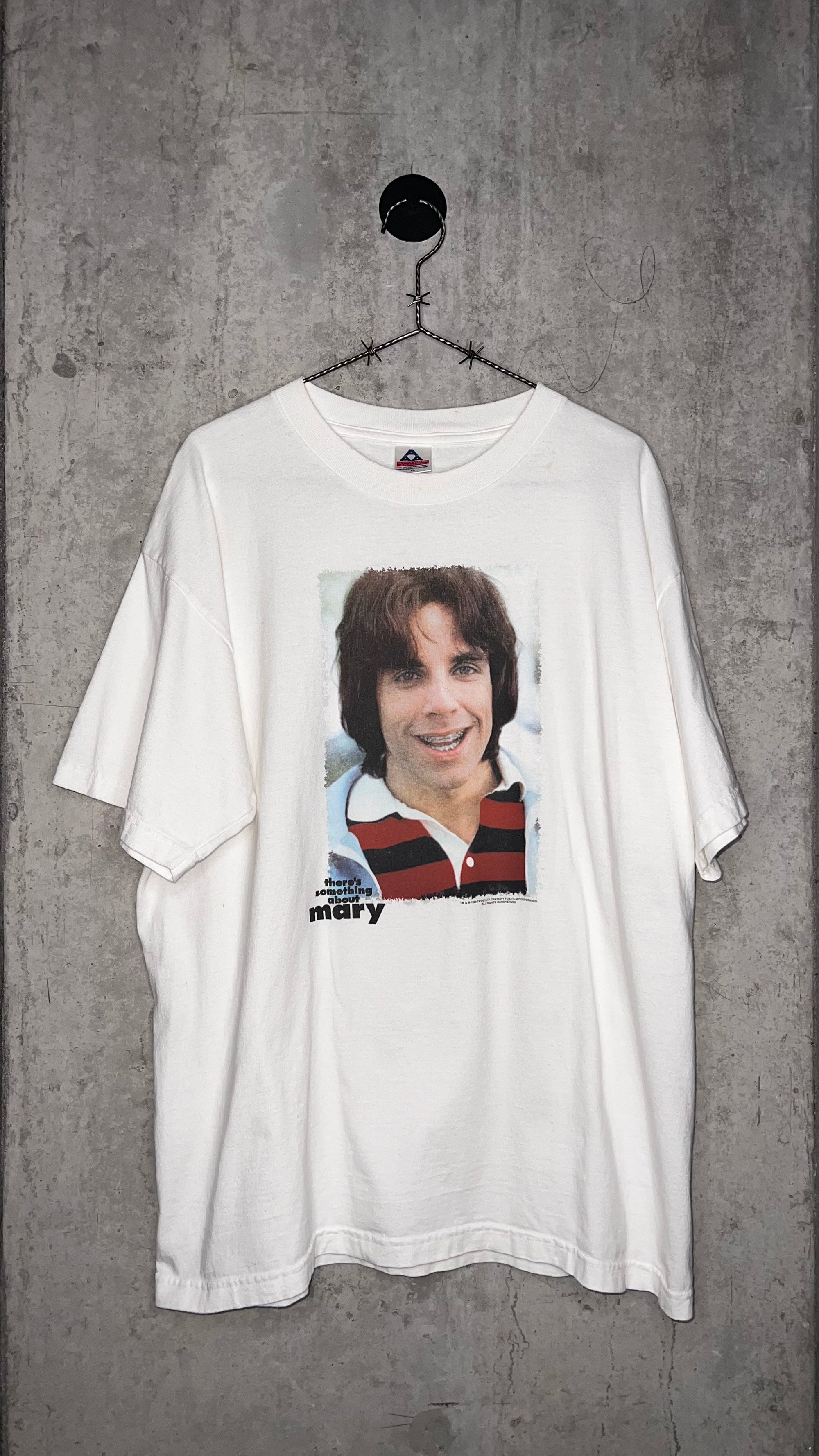 THERE’S SOMETHING ABOUT MARY MOVIE TEE | BEN STILLER WITH BRACES