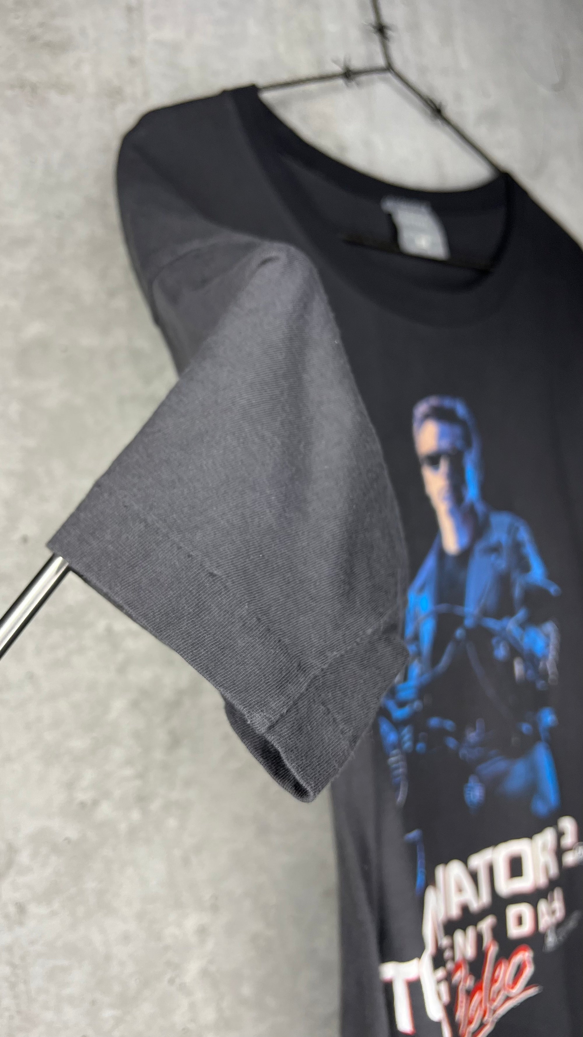 TERMINATOR 2 JUDGMENT DAY MOTORCYCLE TEE | RARE “ON VIDEO” FRONT HIT