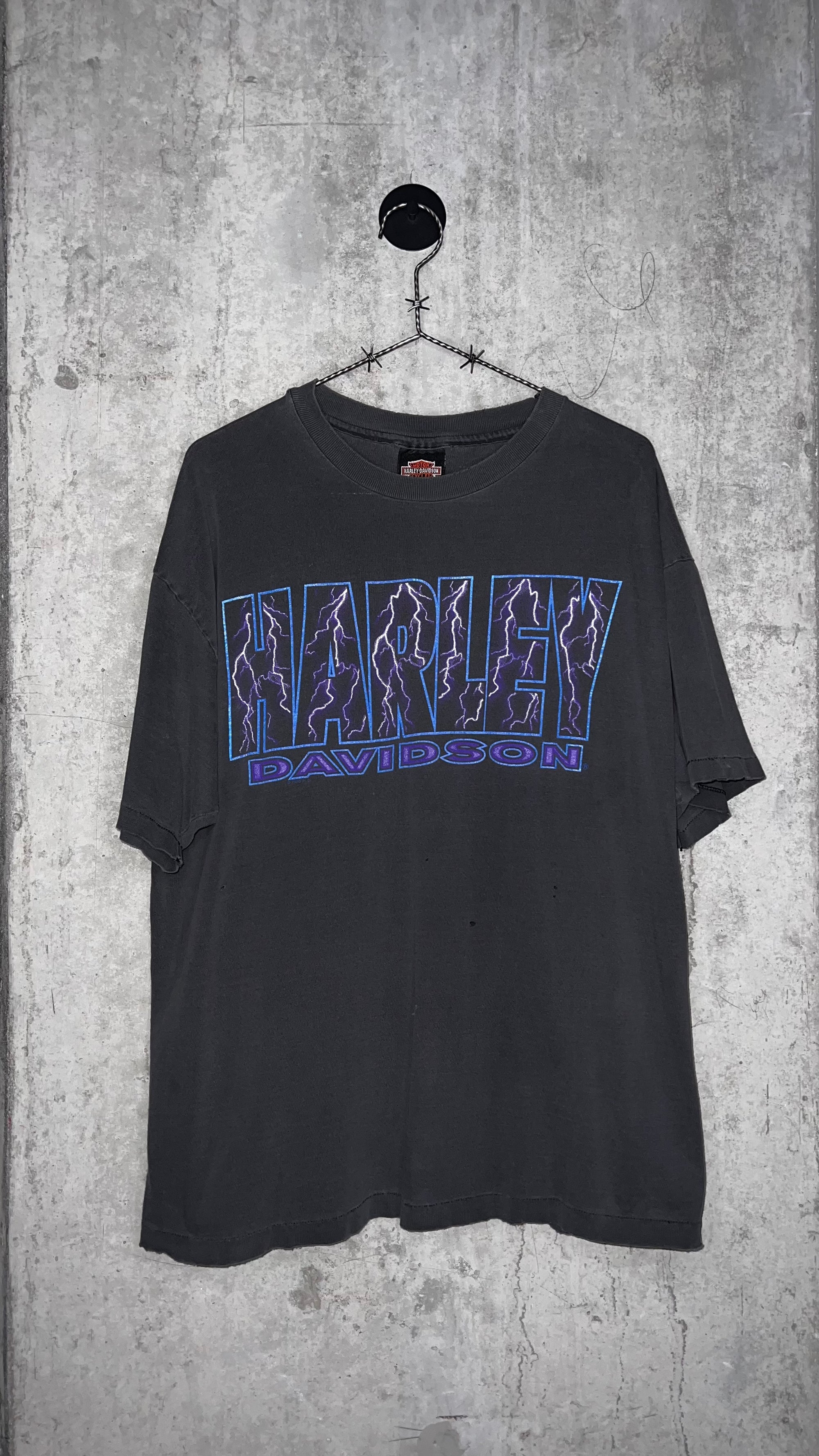 HARLEY DAVIDSON BLUE & PURPLE LIGHTNING TEE | TUCSON AZ BACK HIT