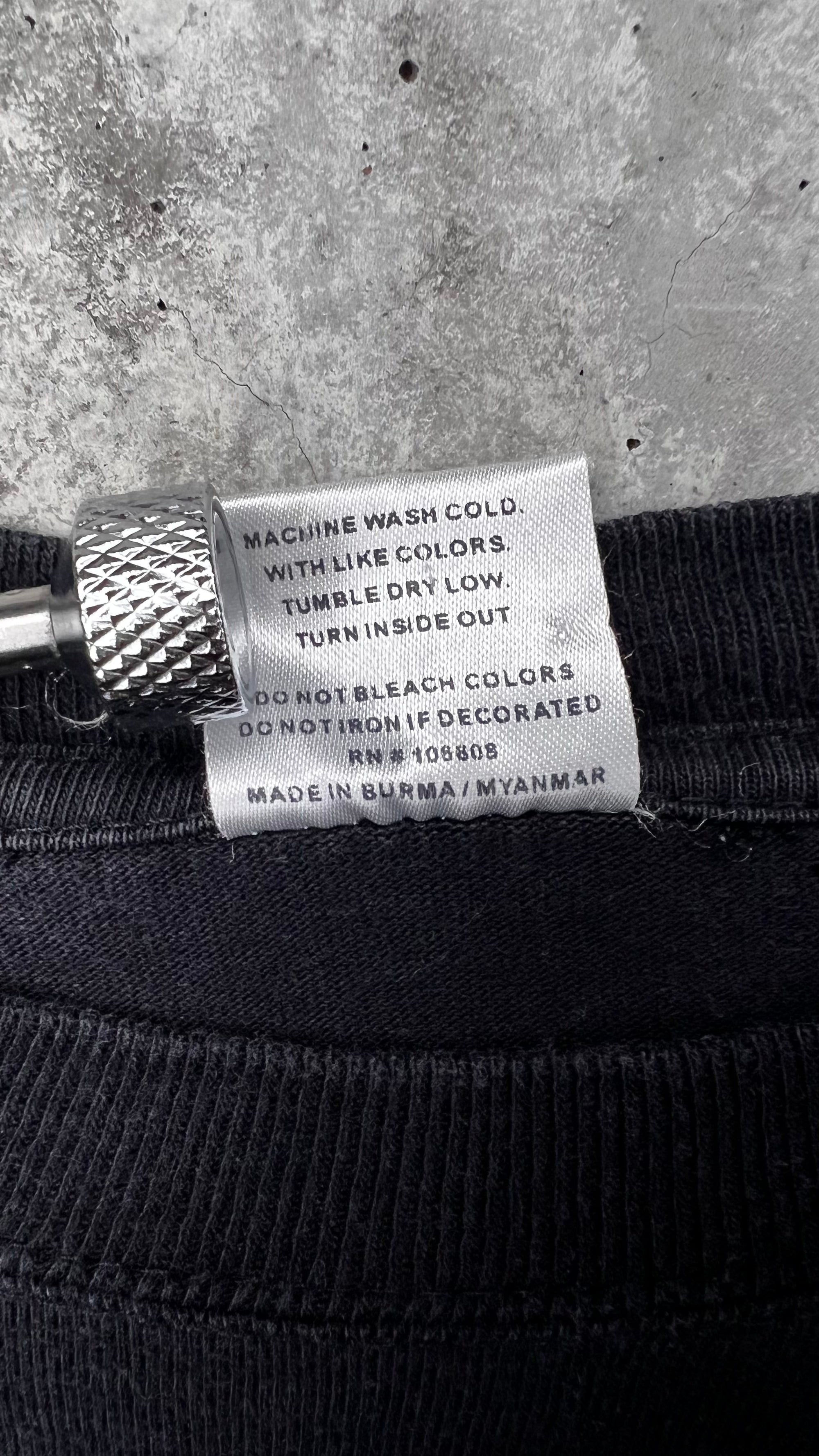 HILARY DUFF MOST WANTED TOUR TEE 04’