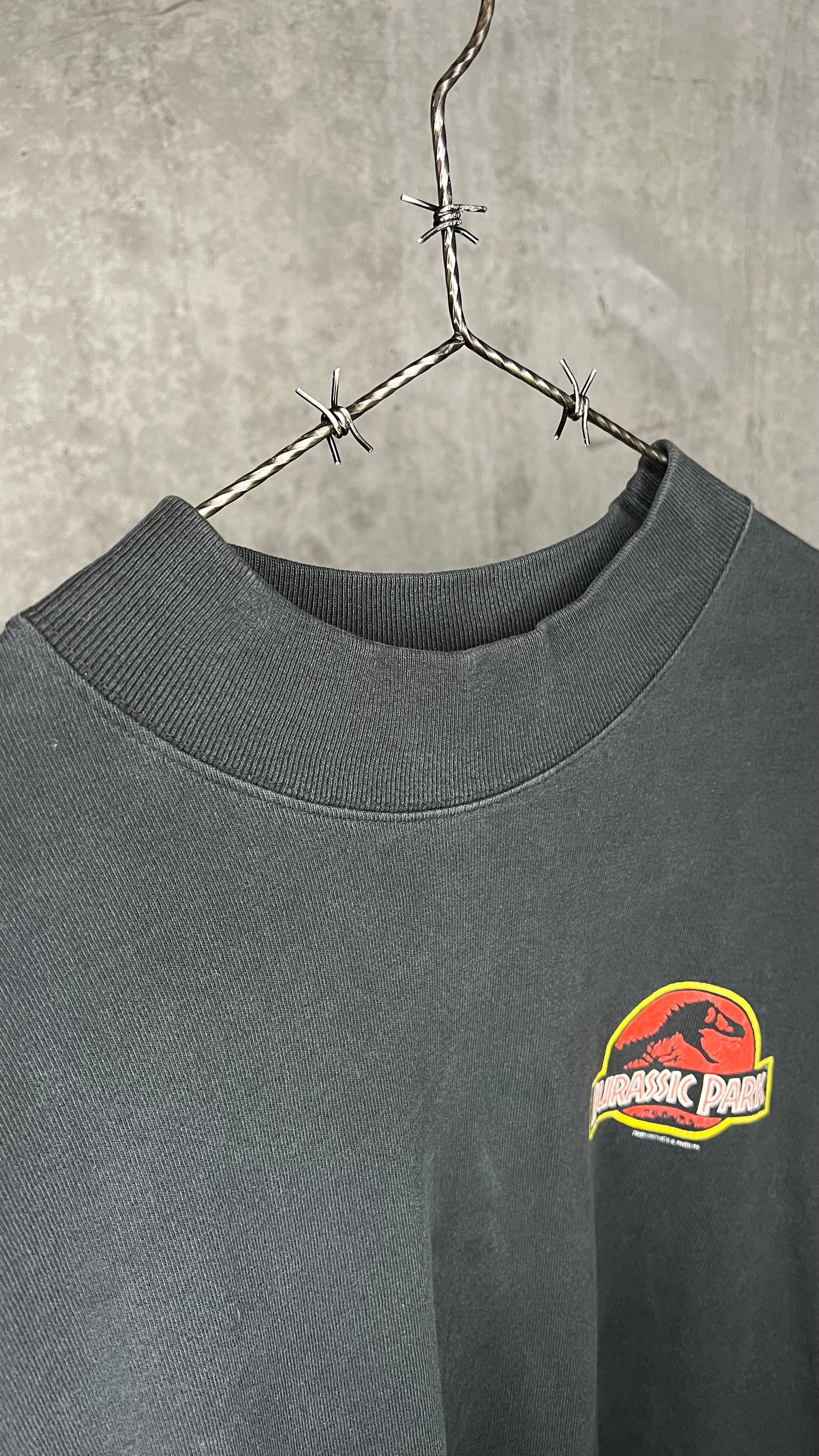 JURASSIC PARK THE RIDE LONG SLEEVE | UNIVERSAL STUDIOS