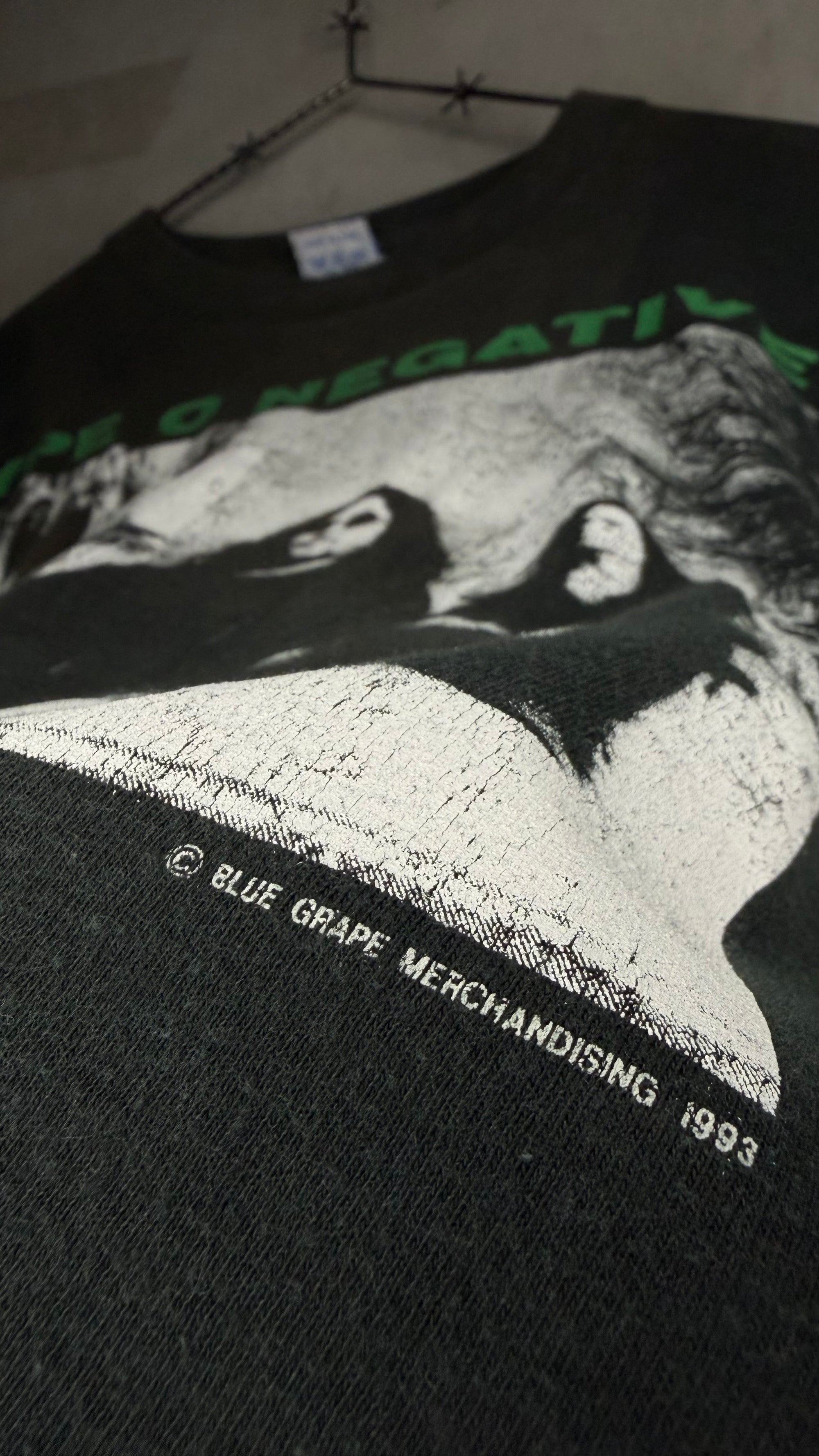 TYPE O NEGATIVE ‘BEG TO SERVE’ LONG SLEEVE | BLOODY KISSES ERA