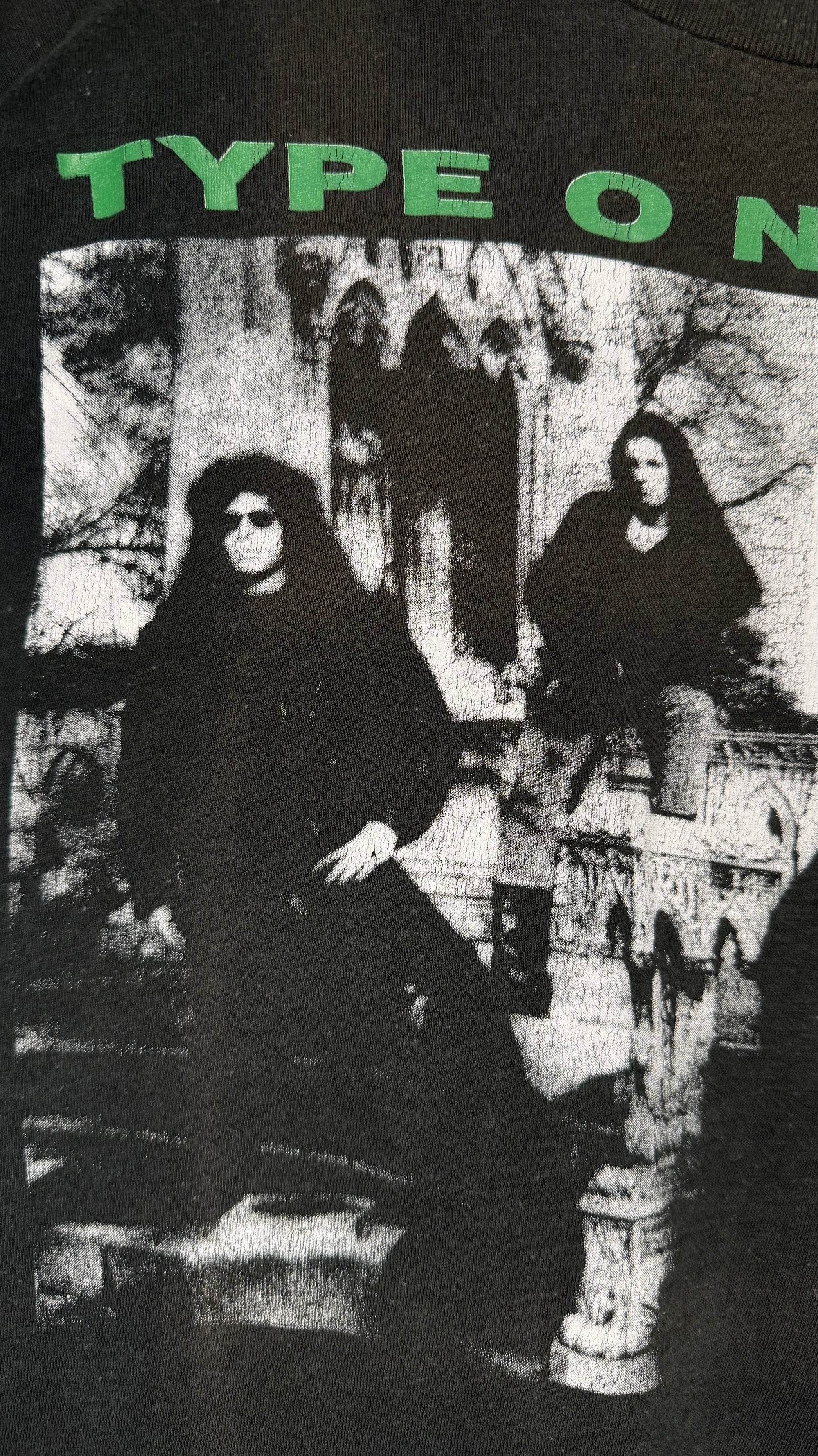 TYPE O NEGATIVE ‘BEG TO SERVE’ LONG SLEEVE | BLOODY KISSES ERA