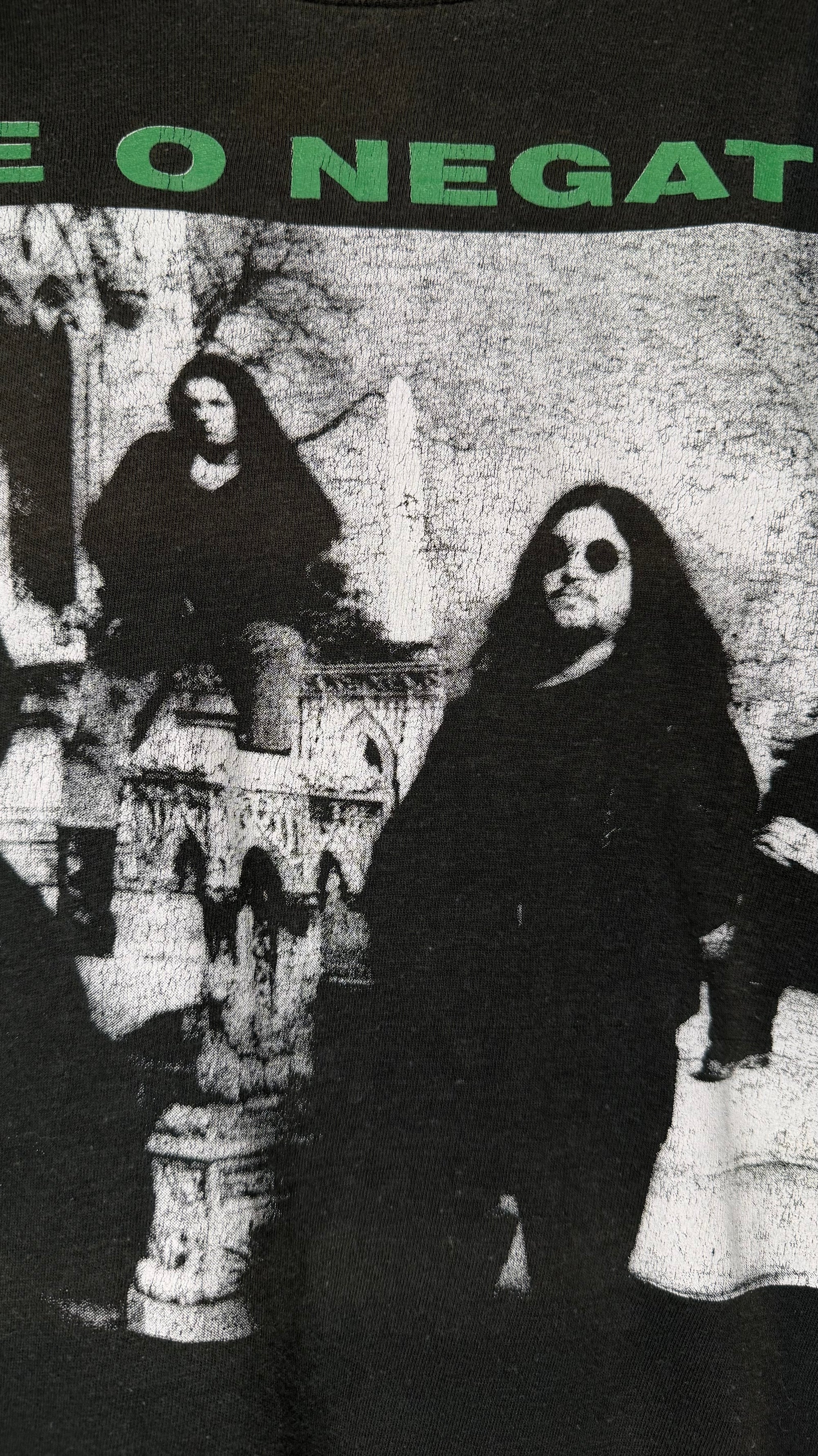 TYPE O NEGATIVE ‘BEG TO SERVE’ LONG SLEEVE | BLOODY KISSES ERA