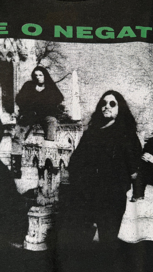 TYPE O NEGATIVE ‘BEG TO SERVE’ LONG SLEEVE | BLOODY KISSES ERA