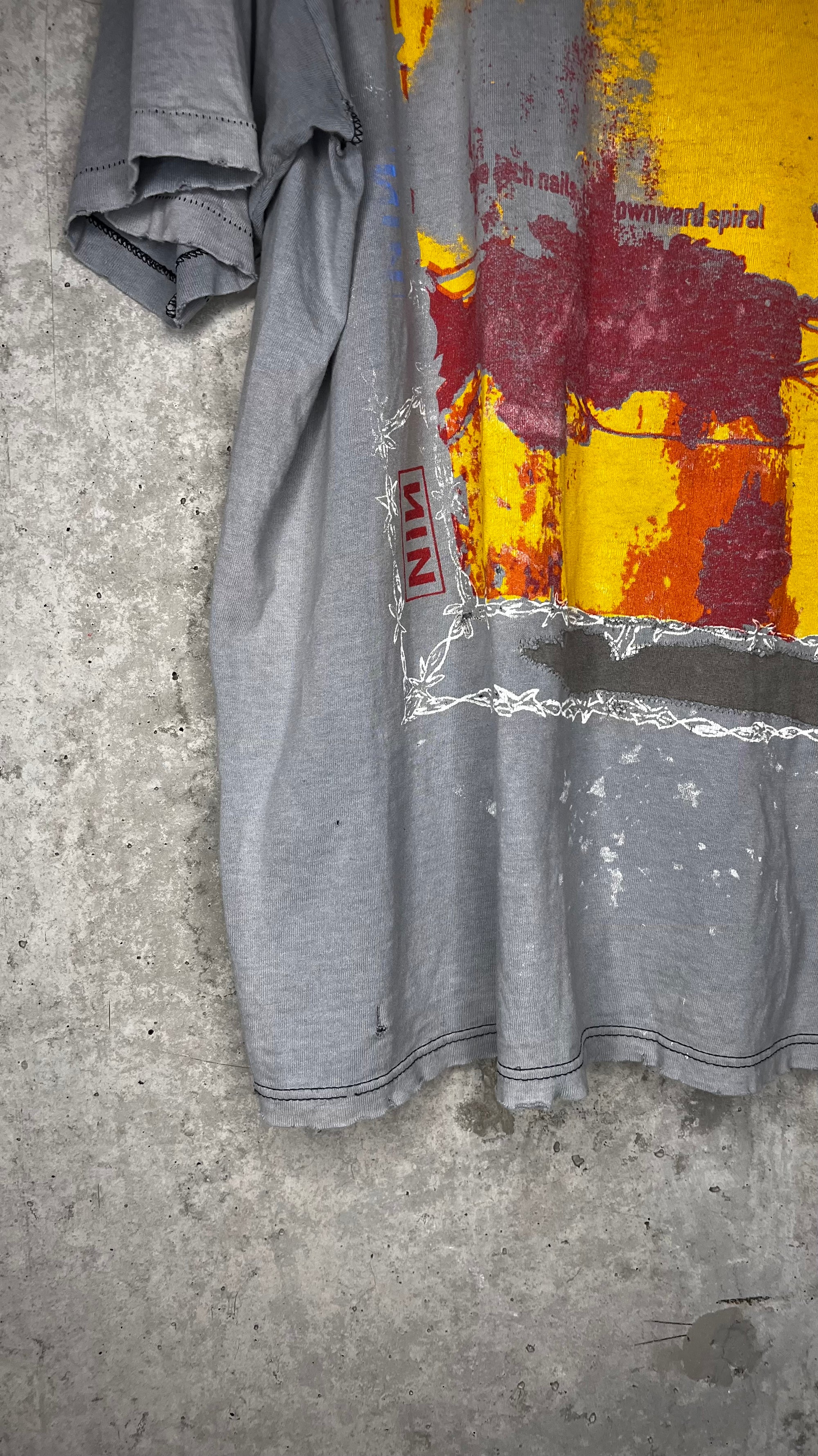 NINE INCH NAILS THE DOWNWARD SPIRAL WORLD TOUR 94’-95’ PARKING LOT TEE | RARE SPIRAL BACK HIT VARIANT | THRASHED FADER