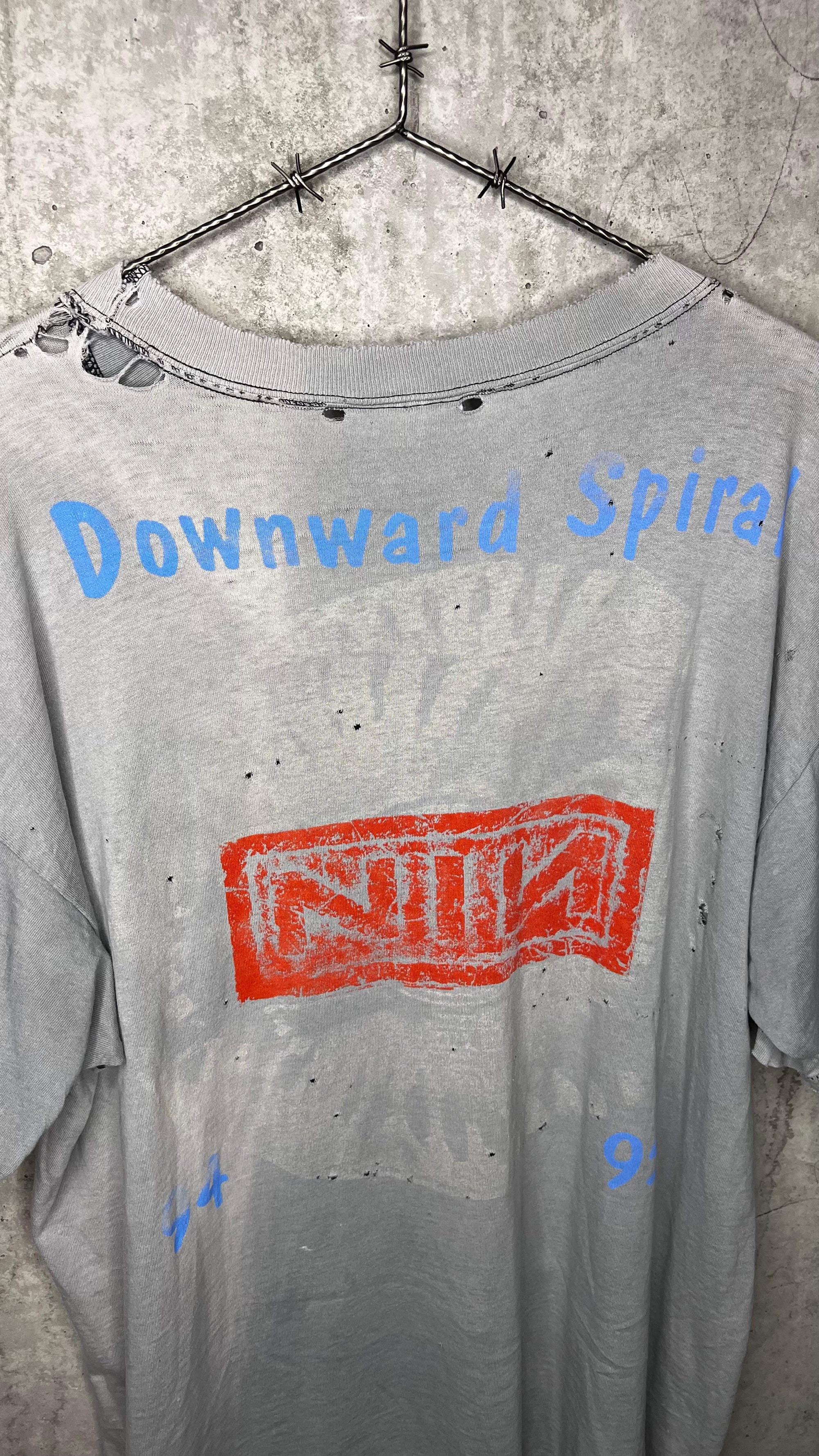 NINE INCH NAILS THE DOWNWARD SPIRAL WORLD TOUR 94’-95’ PARKING LOT TEE | RARE SPIRAL BACK HIT VARIANT | THRASHED FADER