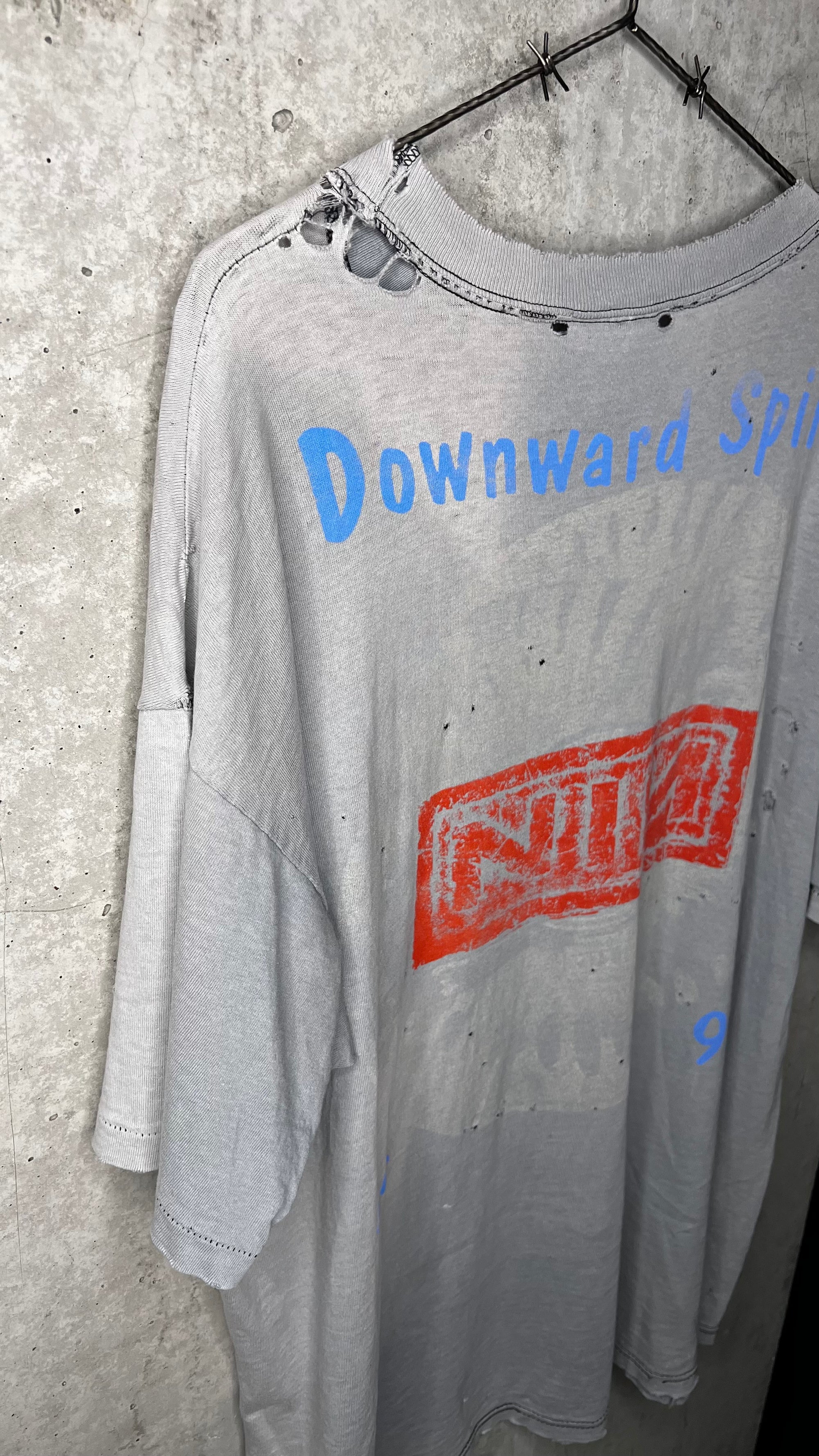 NINE INCH NAILS THE DOWNWARD SPIRAL WORLD TOUR 94’-95’ PARKING LOT TEE | RARE SPIRAL BACK HIT VARIANT | THRASHED FADER