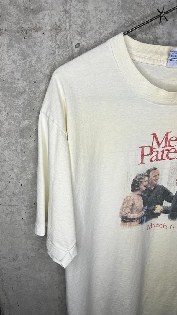 MEET THE PARENTS MOVIE TEE | “GUARANTEED IN STOCK” BACK HIT | BEN STILLER, ROBERT DE NERO