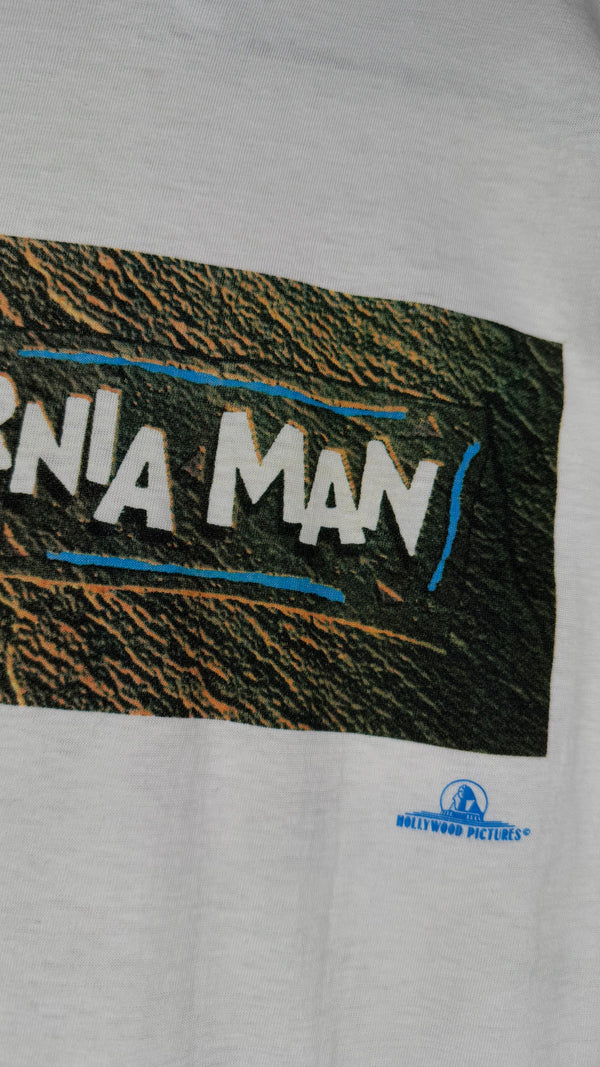 ENCINO MAN MOVIE PROMO TEE | CALIFORNIA MAN EURO VARIANT | BRENDAN FRASER ∙ SEAN ASTIN ∙ PAULY SHORE ∙ GRAIL