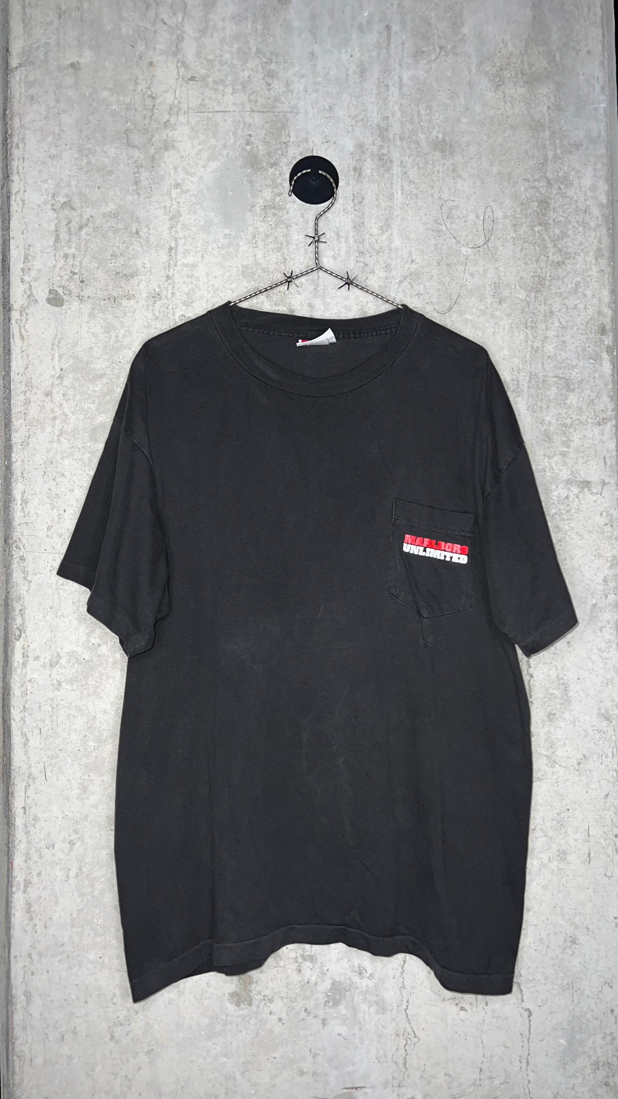 MARLBORO UNLIMITED | LIZARD POCKET TEE